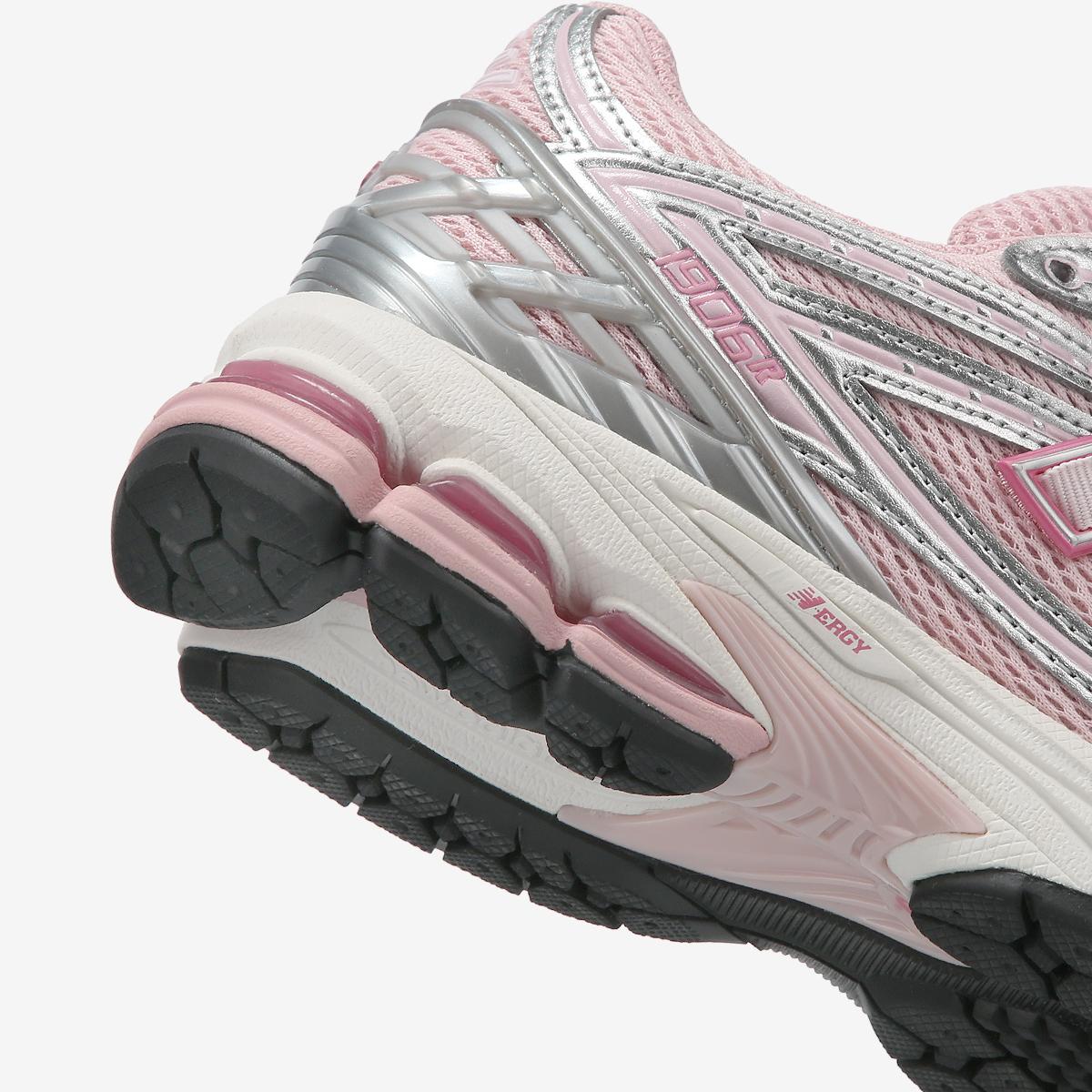 U1906980 - Pink