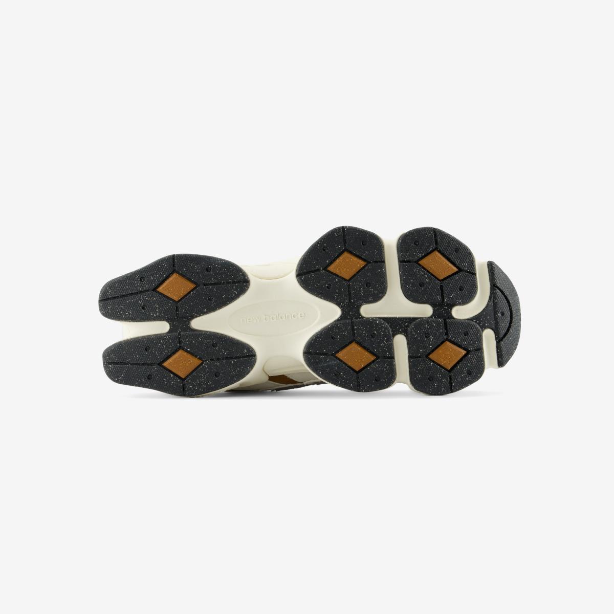 U90603EG - Brown