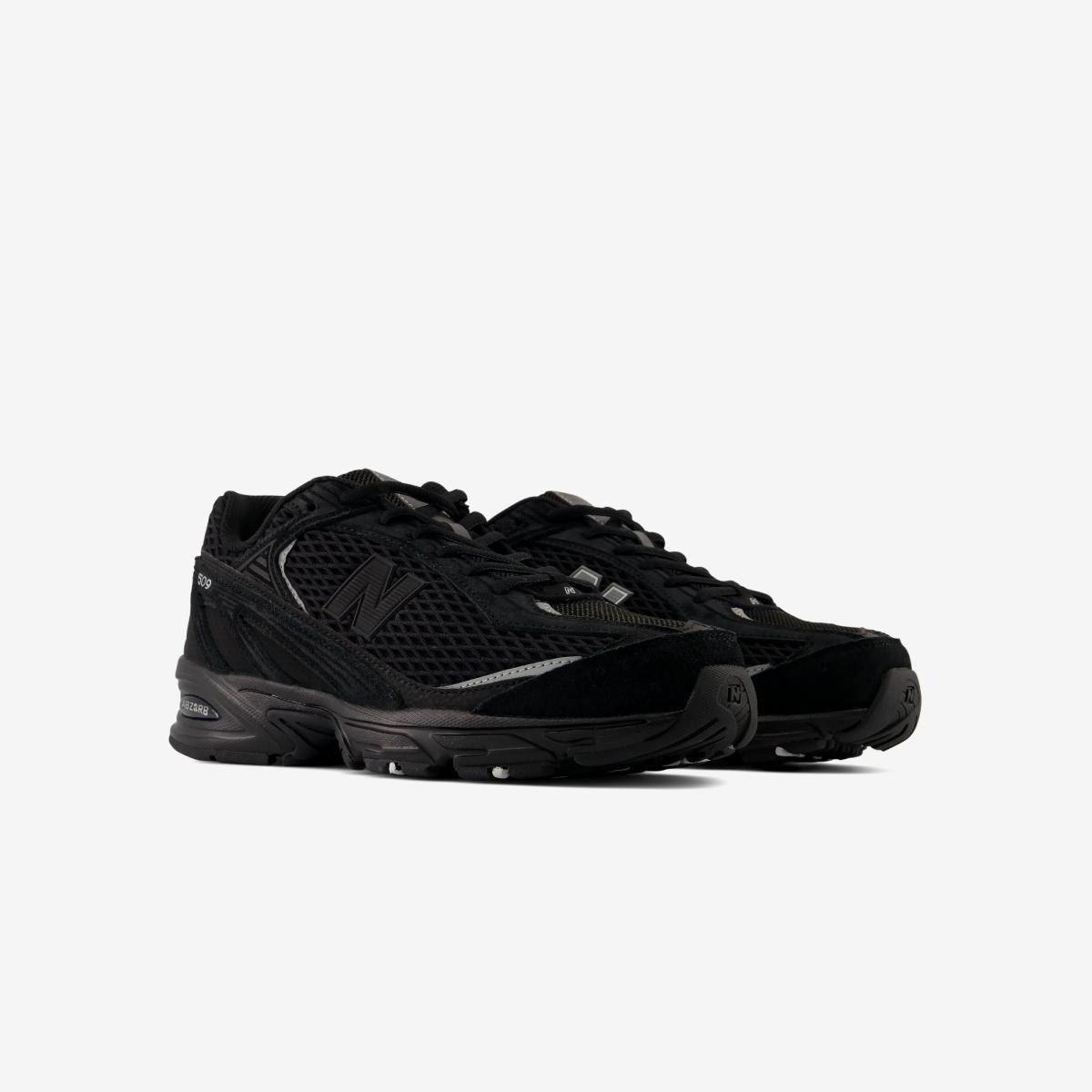 U5098Y0 - Black