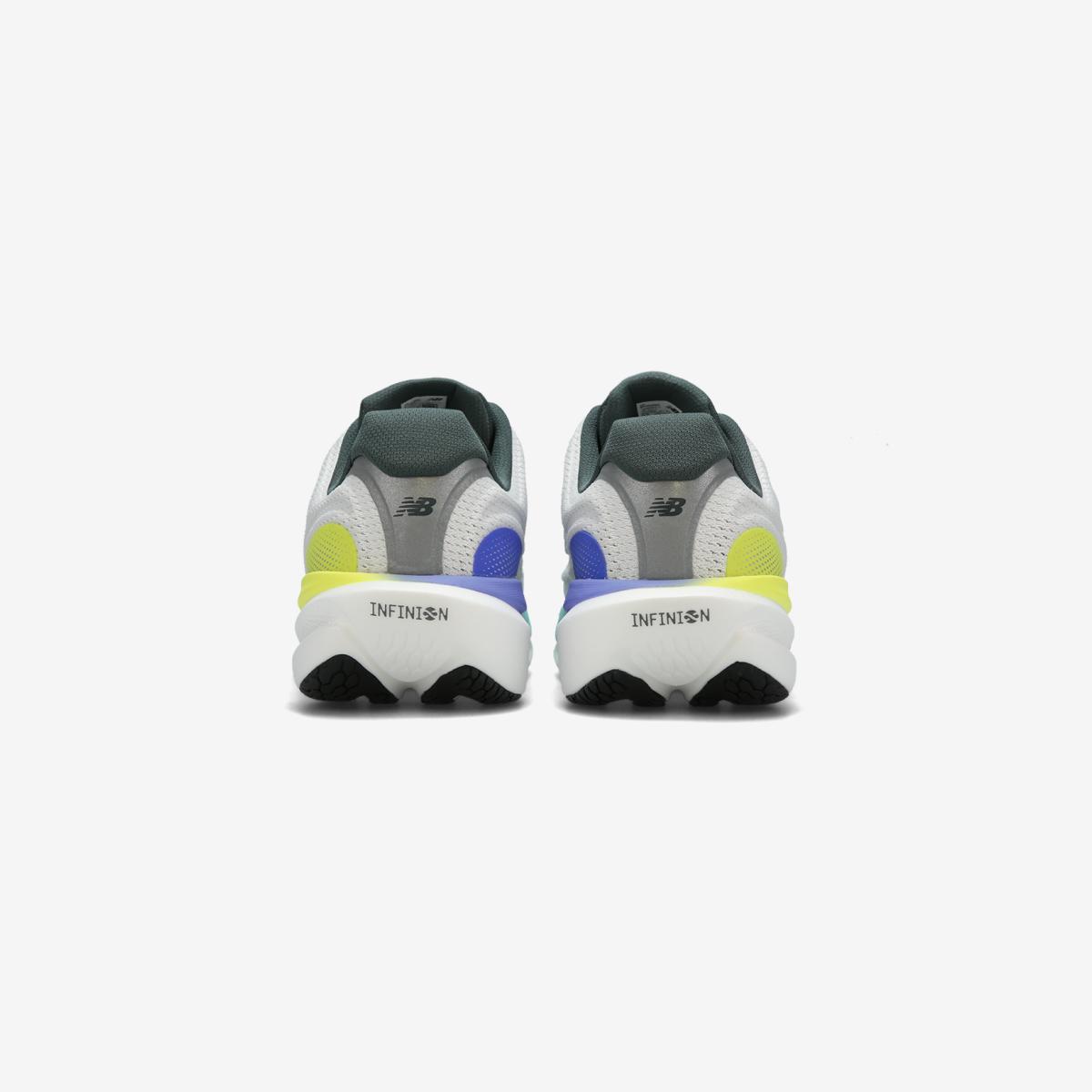 1080 V15 (남성, 2E) - Graphic White