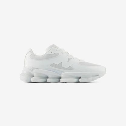 U20005L0 - White