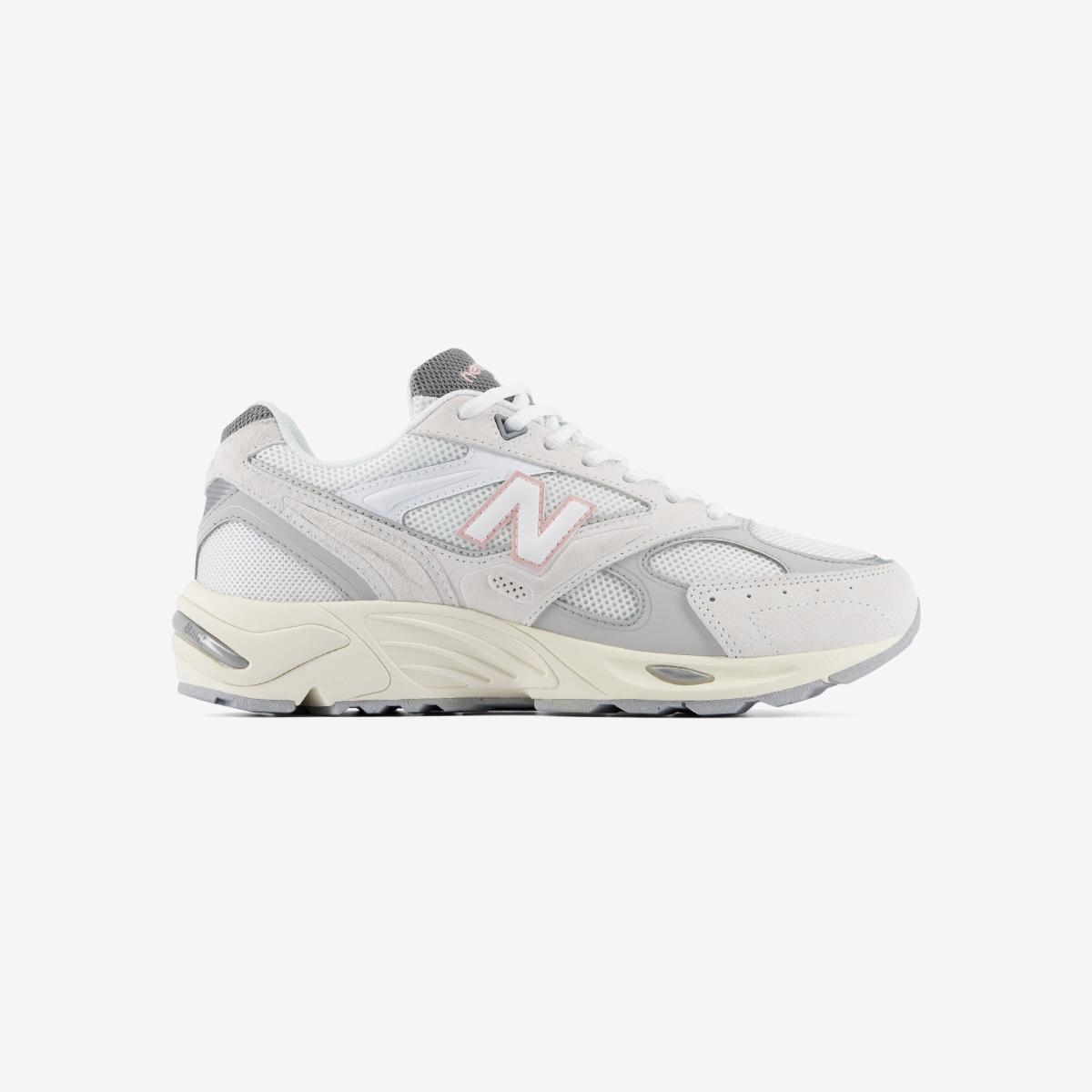U880R69L - Ivory