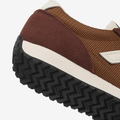 U47193N - Brown