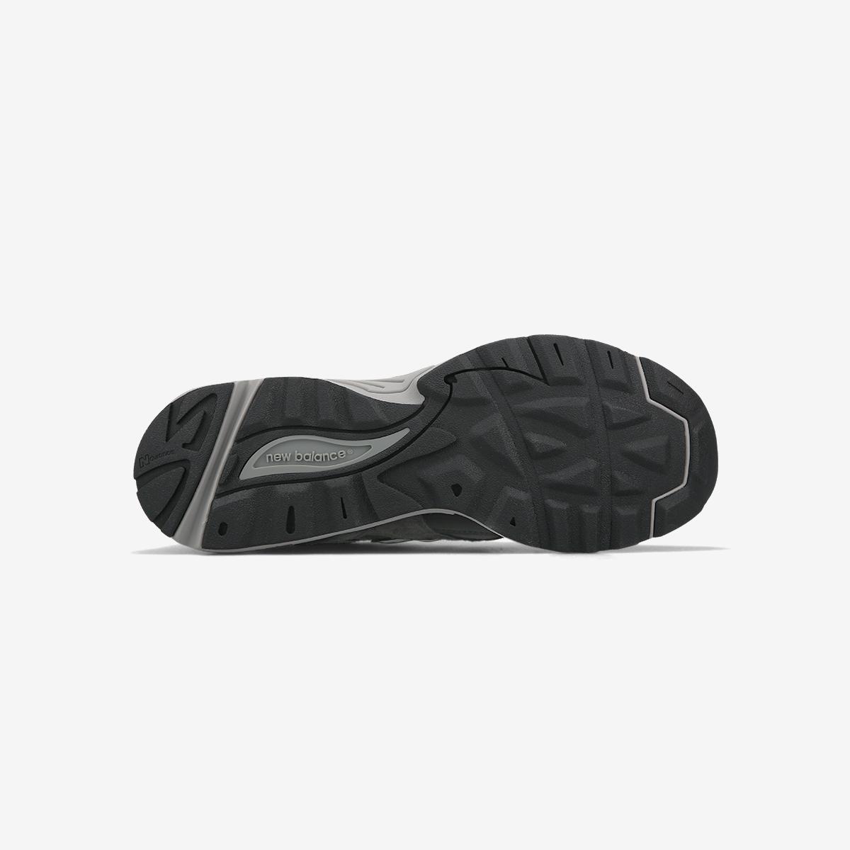 U880R3TR - Charcoal