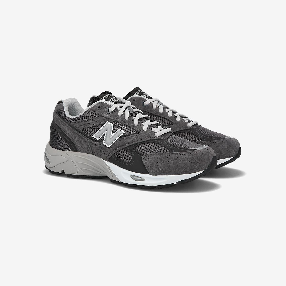 U880R3TR - Charcoal