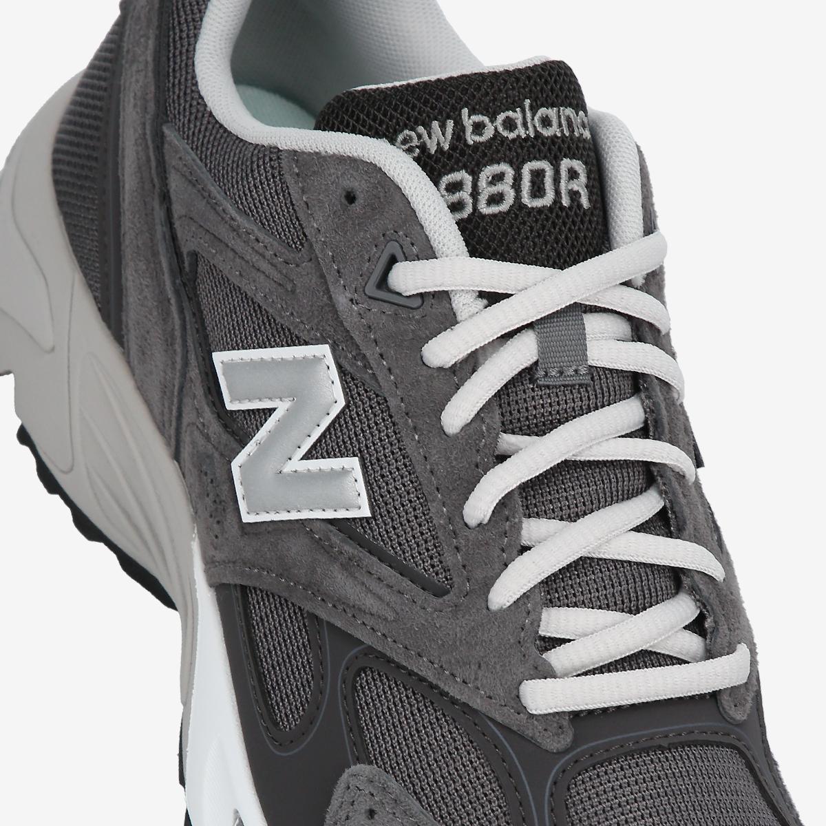 U880R3TR - Charcoal