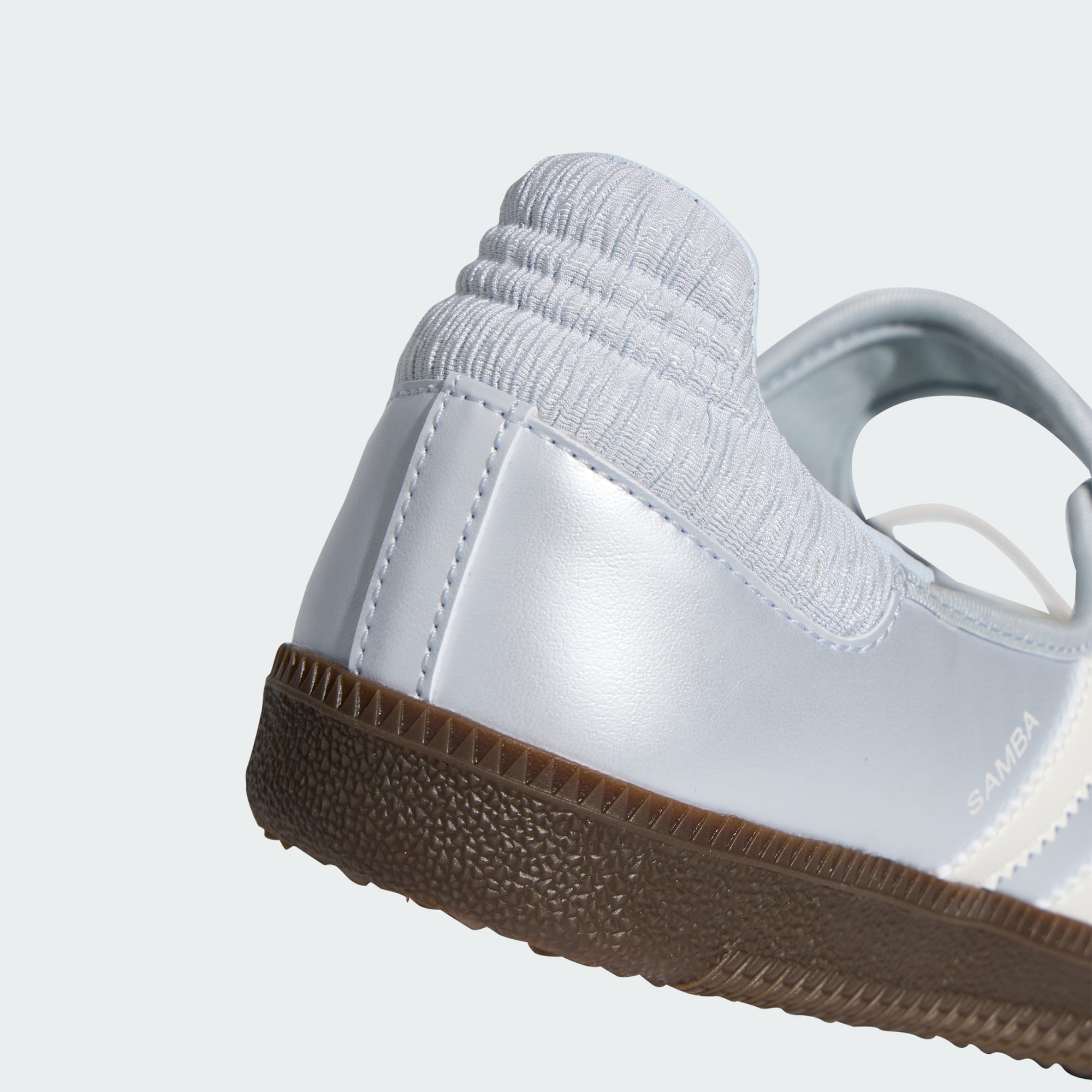 삼바 제인 - Halo Blue / Core White / Gum