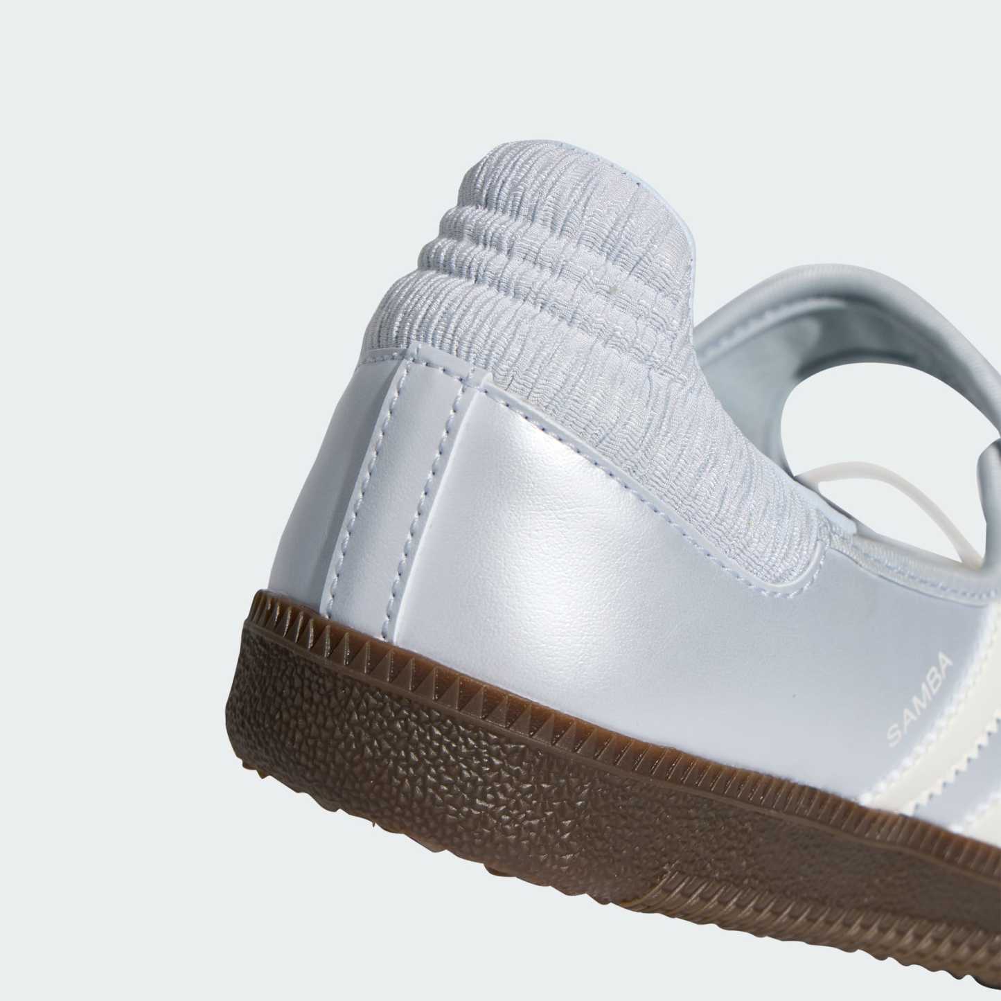 삼바 제인 - Halo Blue / Core White / Gum