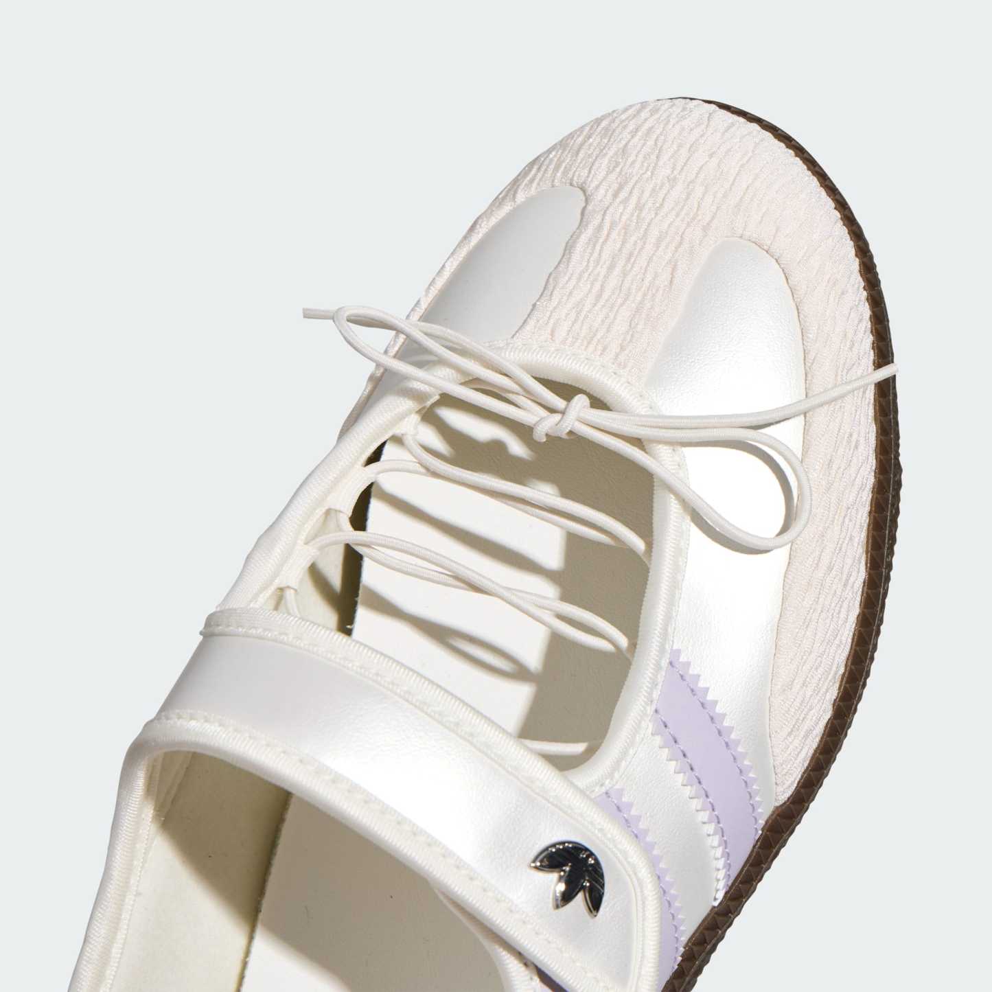 삼바 제인 - Core White / Chalk White / Silver Dawn