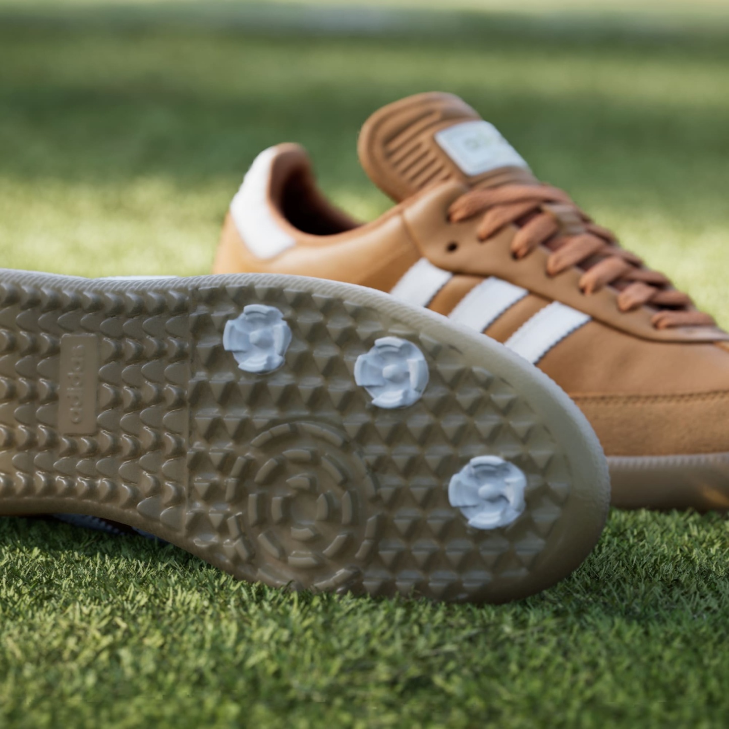 삼바 스파이크리스 - Rustic Orange / Cloud White / Gum
