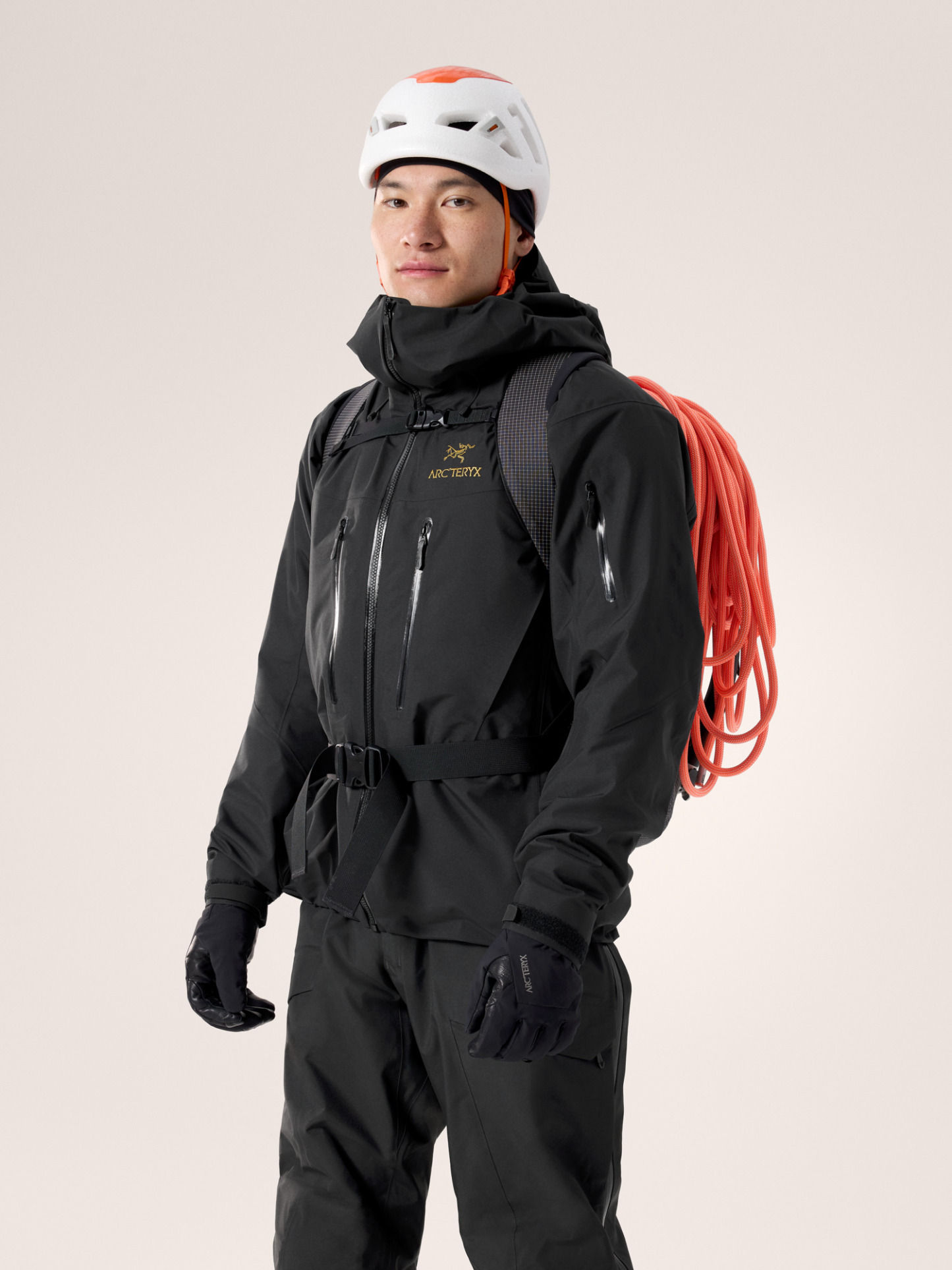 알파 SV 재킷 남성 24K BLACK