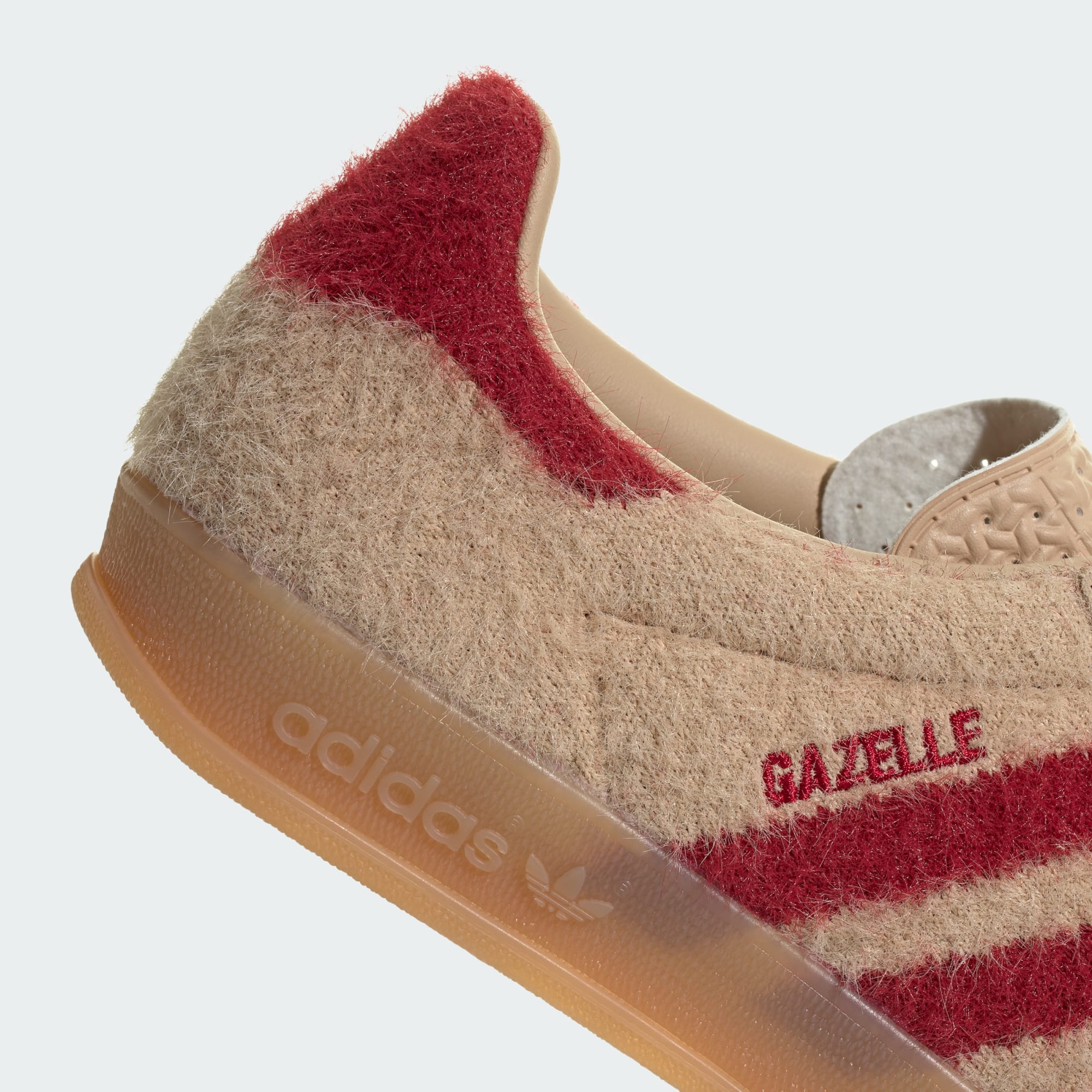 가젤 인도어 W - Magic Beige / Team Victory Red / Gum