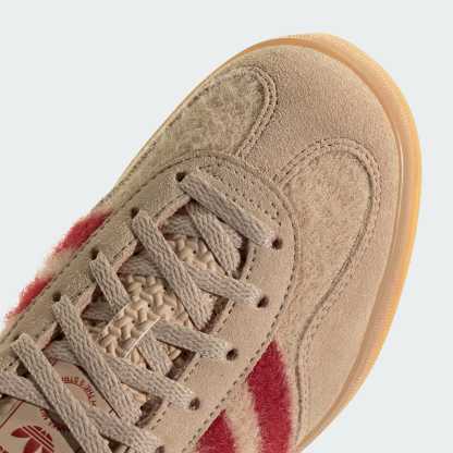 가젤 인도어 W - Magic Beige / Team Victory Red / Gum