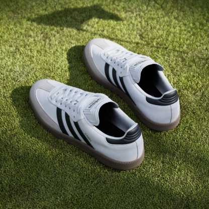 삼바 스파이크리스 - Cloud White / Core Black / Gum