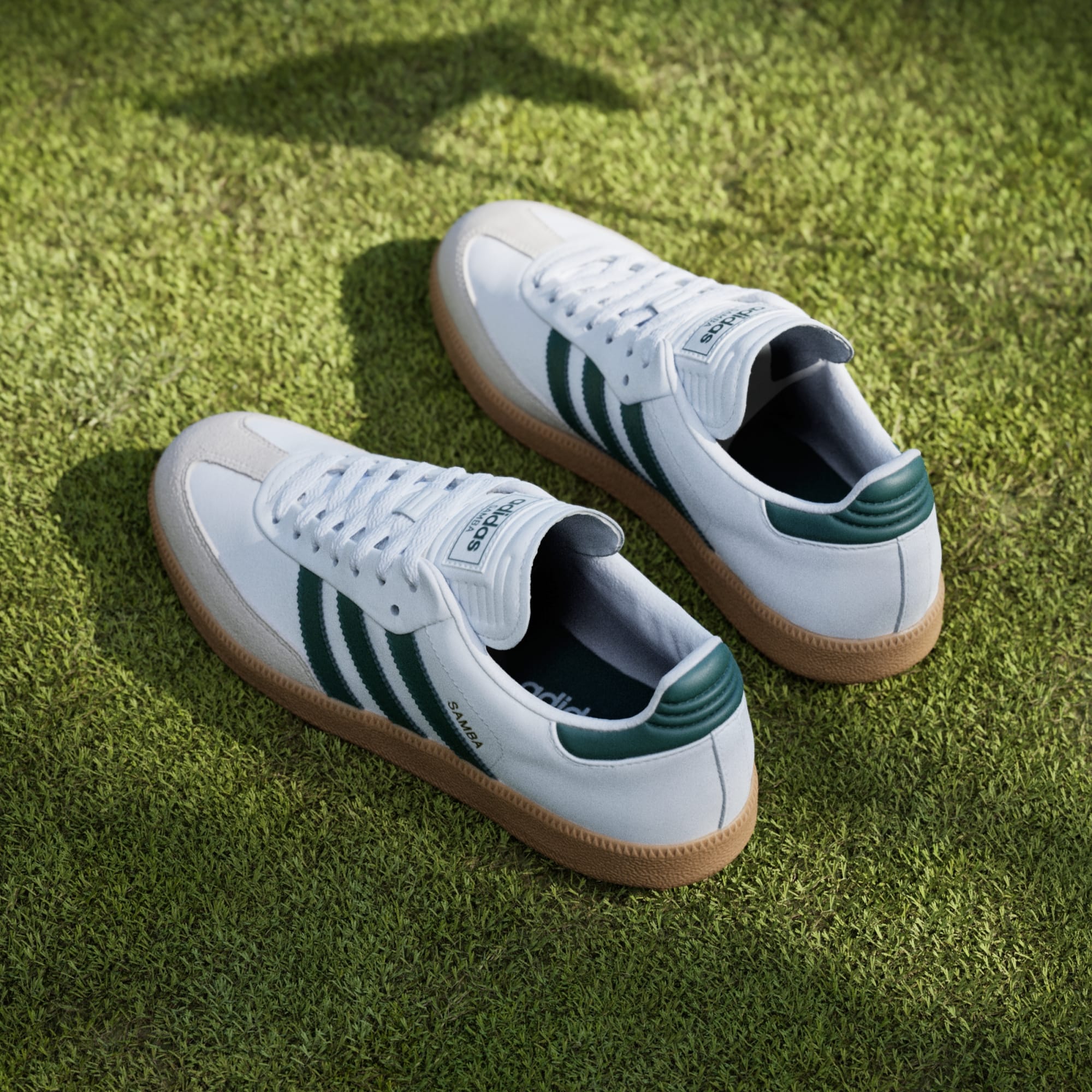 삼바 스파이크리스 - Cloud White / Collegiate Green / Gum