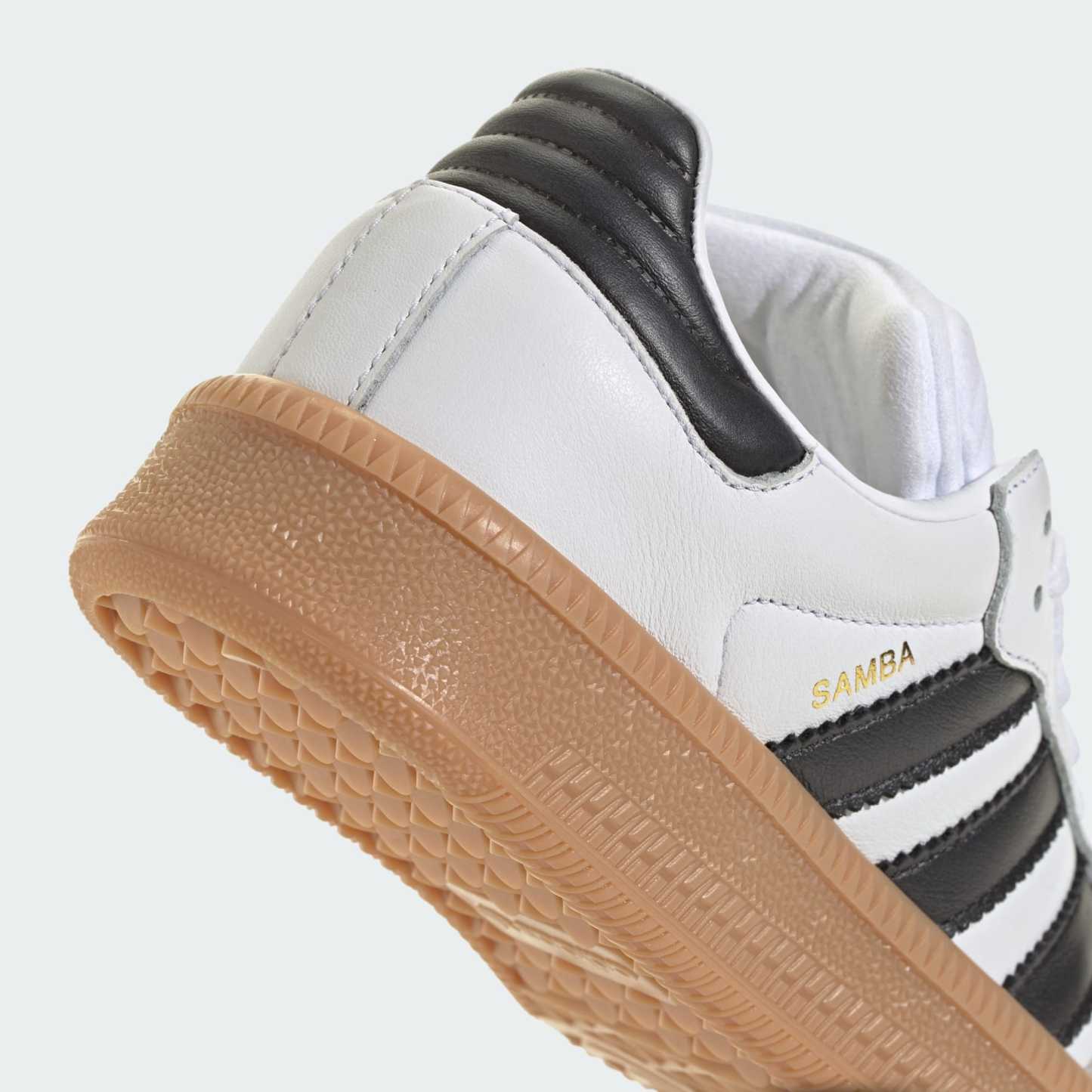 삼바 XLG - Cloud White / Core Black / Gum