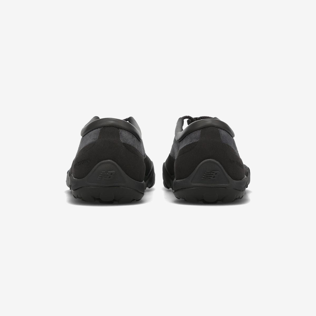 MT10T2PJ - Black