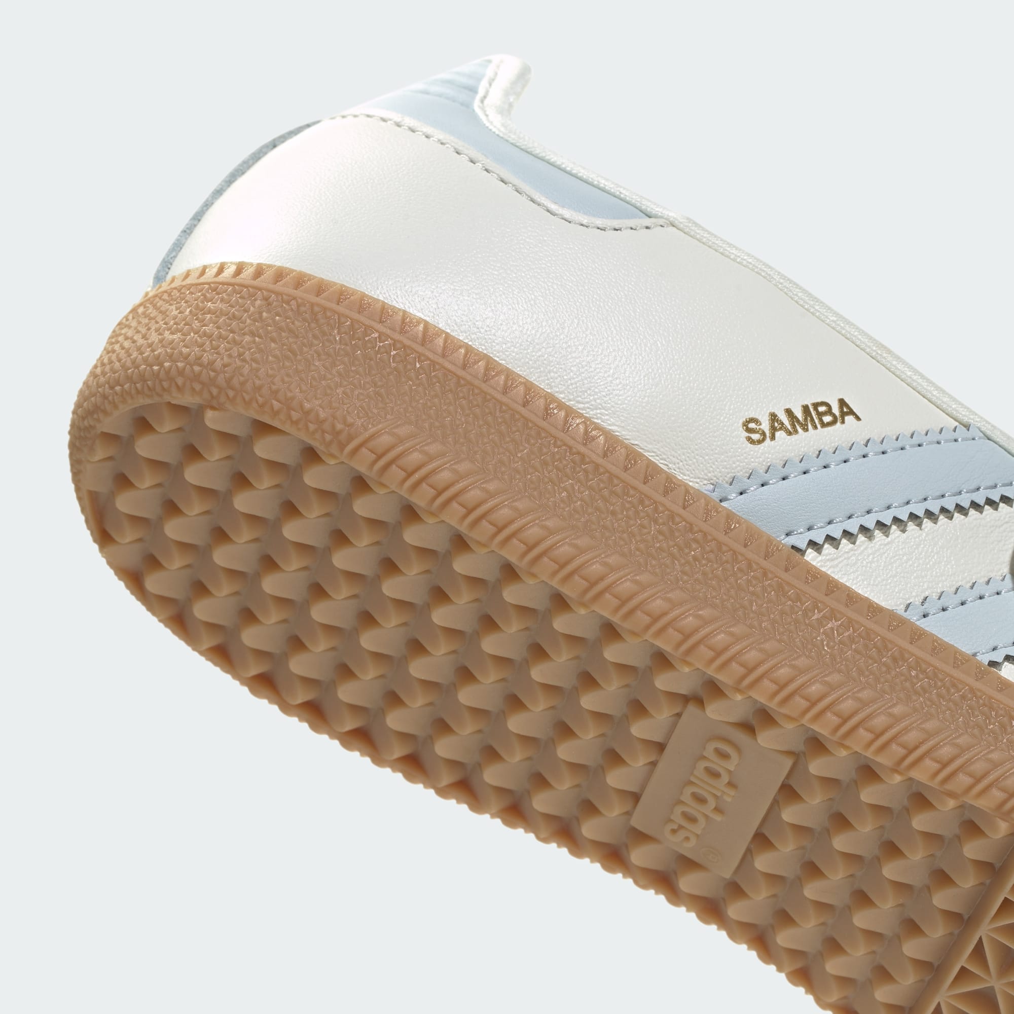 삼바 제인 - Cloud White / Gum / Halo Blue