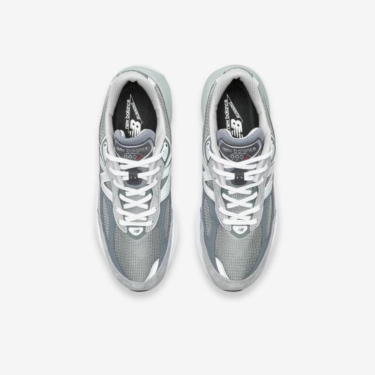 M990GL6 - Gray