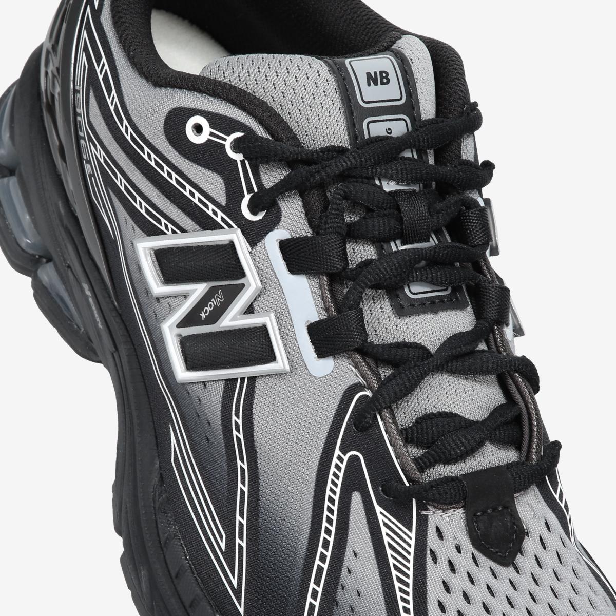U19069BR - Black