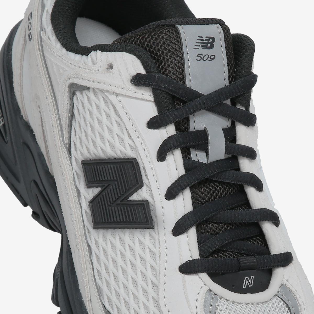 U50972H - White