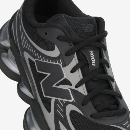 U20007TW - Black