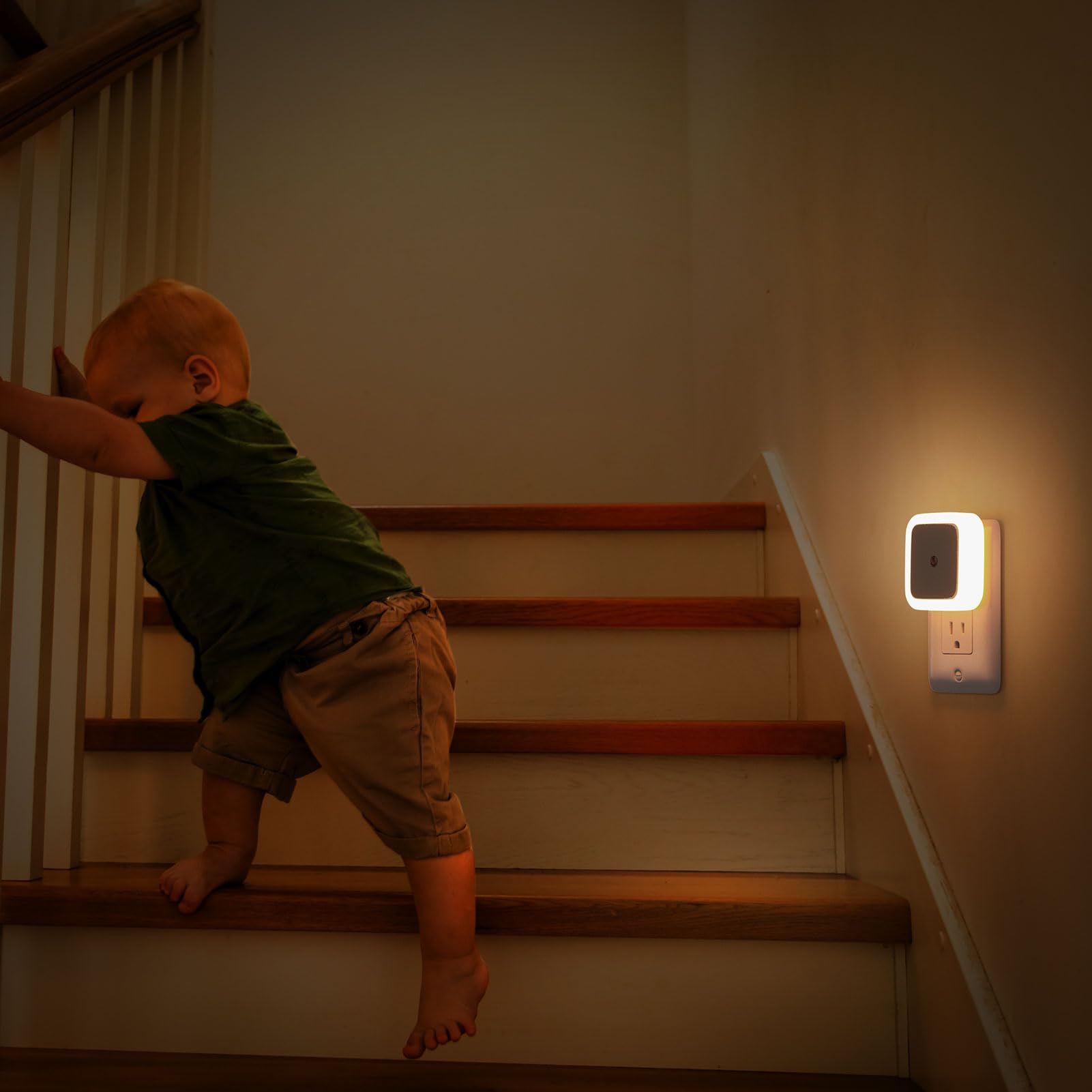 Plug-In LED Night Lights – Dusk to Dawn Auto Sensor Night Lamps for Bedroom, Hallway, Bathroom & Nursery（8-Pack）