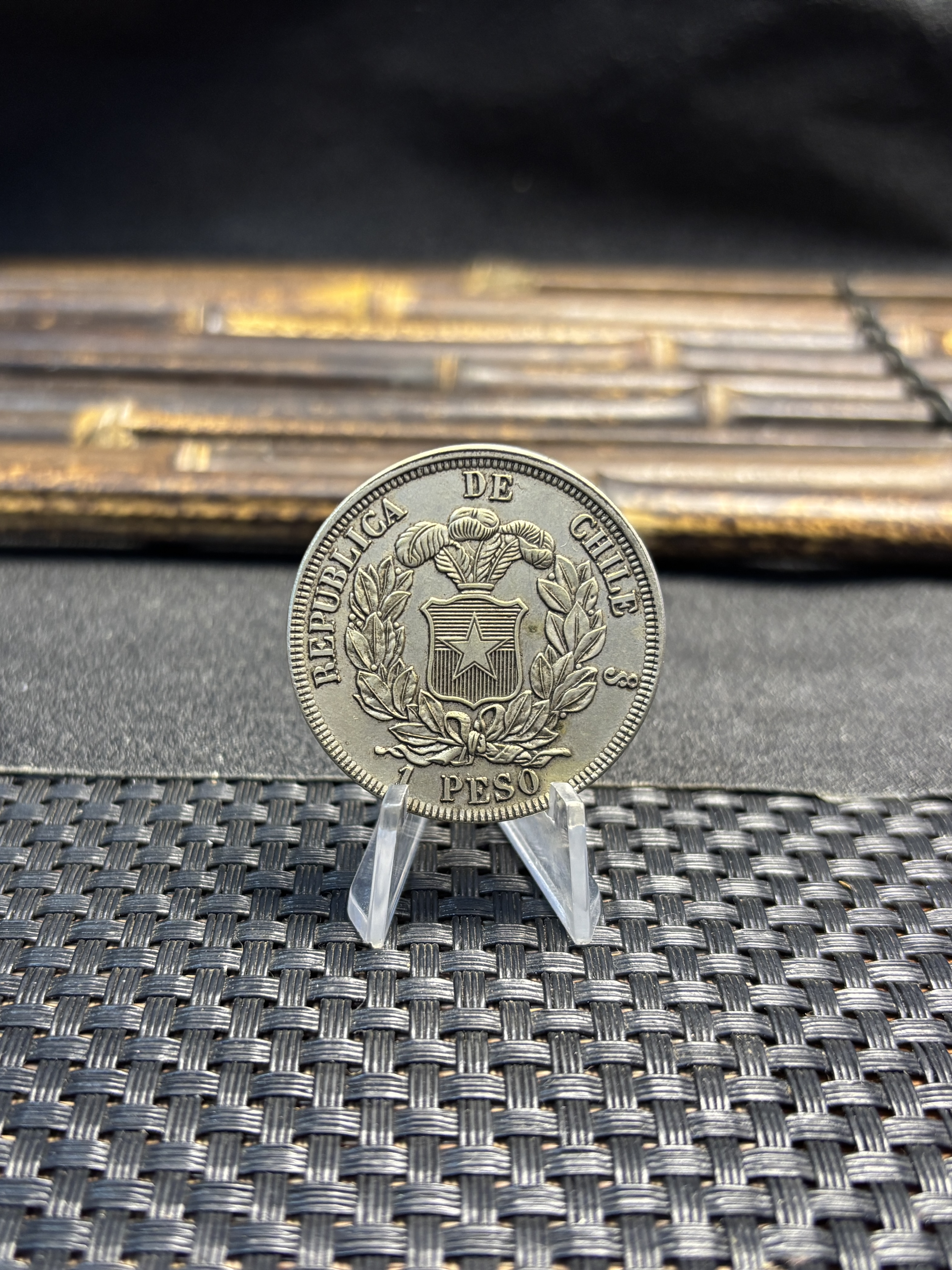Chile Republic 1867 1 Peso Por La Razon O La Fuerza Silver Plated Replica Coin Commemorative Medal,Historical Collectible Art Craft For Enthusiasts