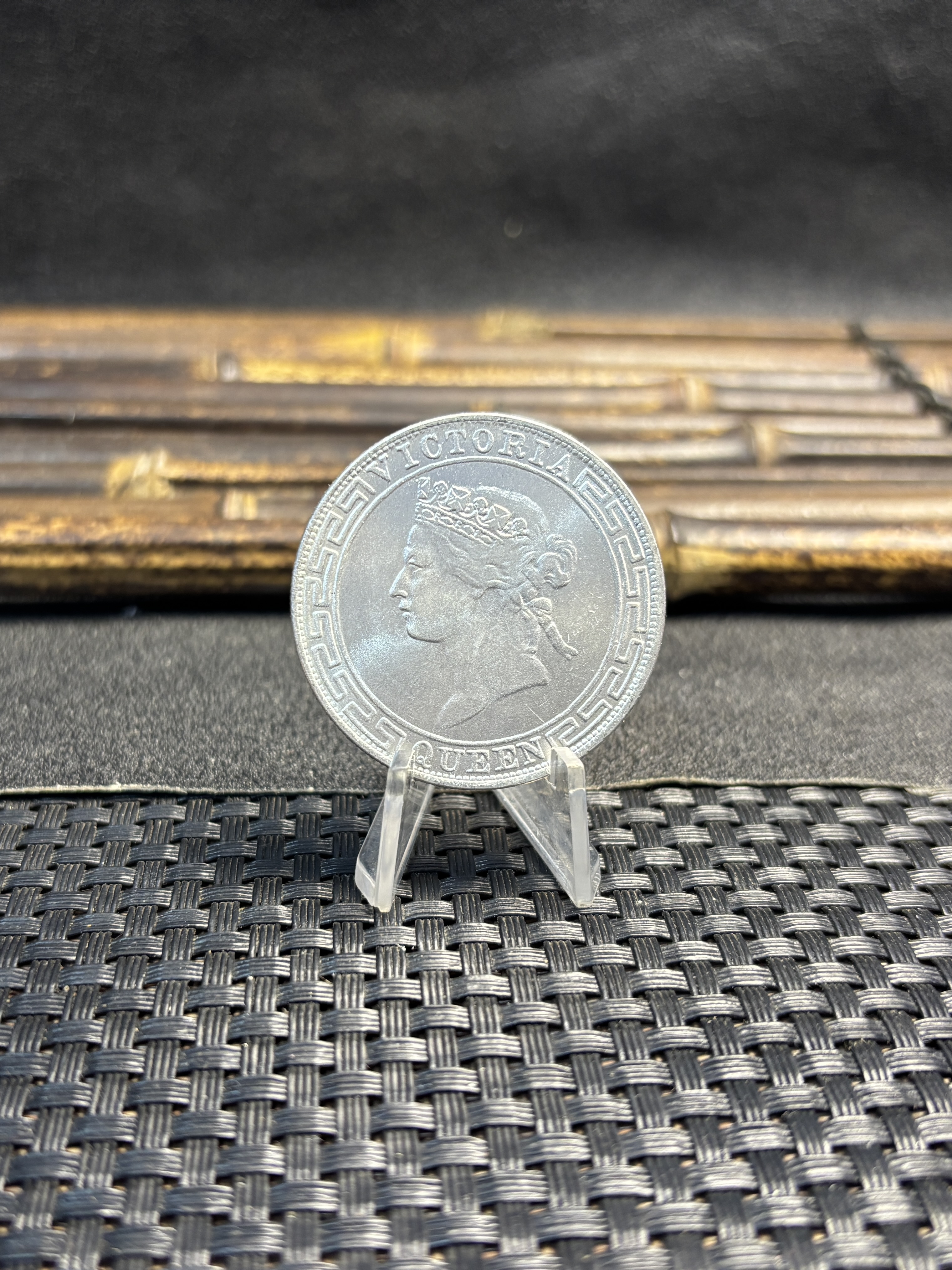 China Hong Kong 1865 1866 1867 1 One Dollar Victoria Silver Plated Replica Coin Commemorative Medal,Historical Collectible Art Craft For Enthusiasts