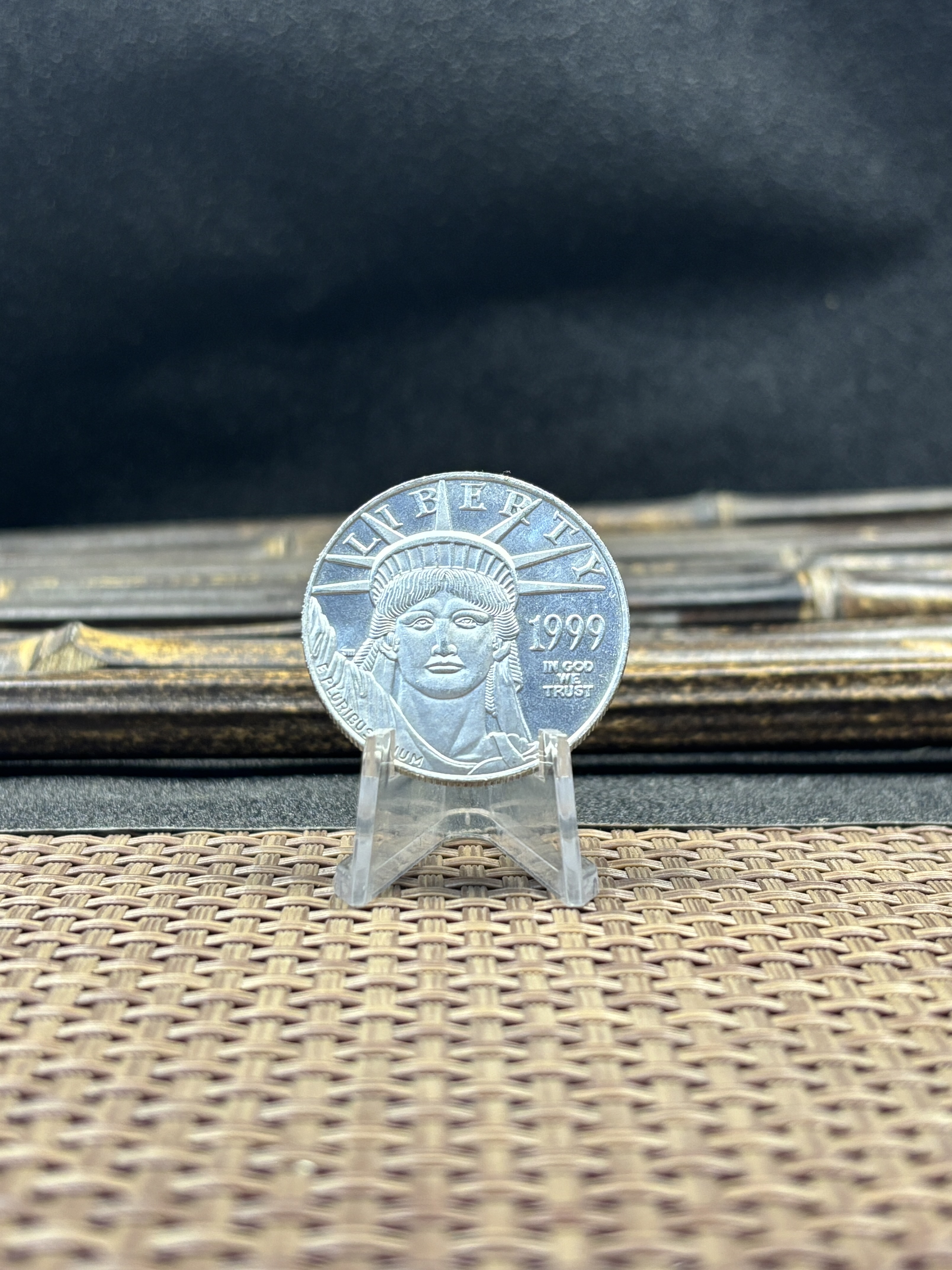 United States 1997-2004 16 Pcs 1997-2004 8 Pcs 1997-2004 W 8 Pcs Liberty 100 Dollars American Platinum Eagle US Silver Plated Replica Coin Commemorative Medal,Historical Collectible Art Craft For Enthusiasts