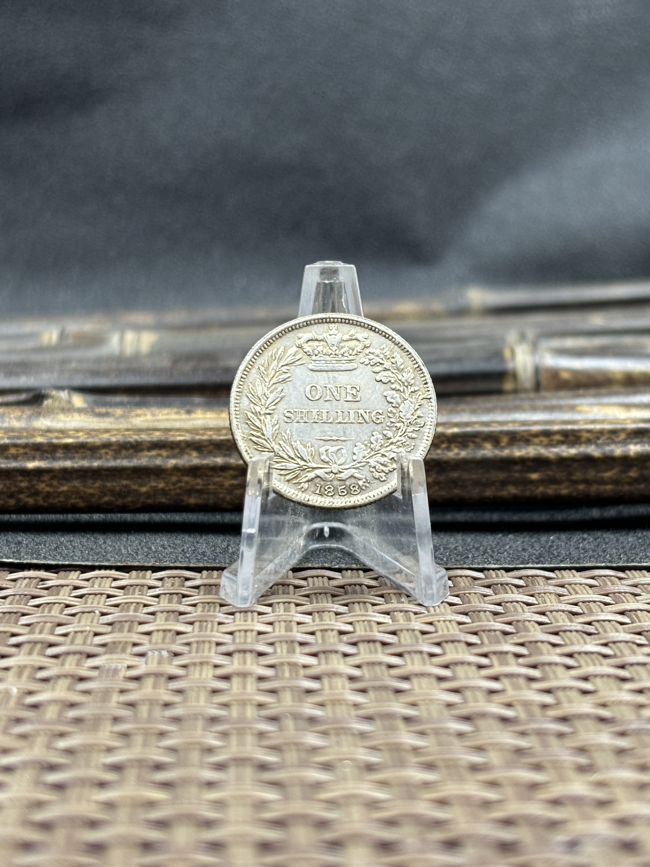 United Kingdom 1838 1839 1840 1844 1850 1851 1852 1853 1858 1869 1871 1879 1881 1883 1 One Shilling Victoria British Portrait Silver Plated Replica Coin Commemorative Medal,Historical Collectible Art Craft For Enthusiasts