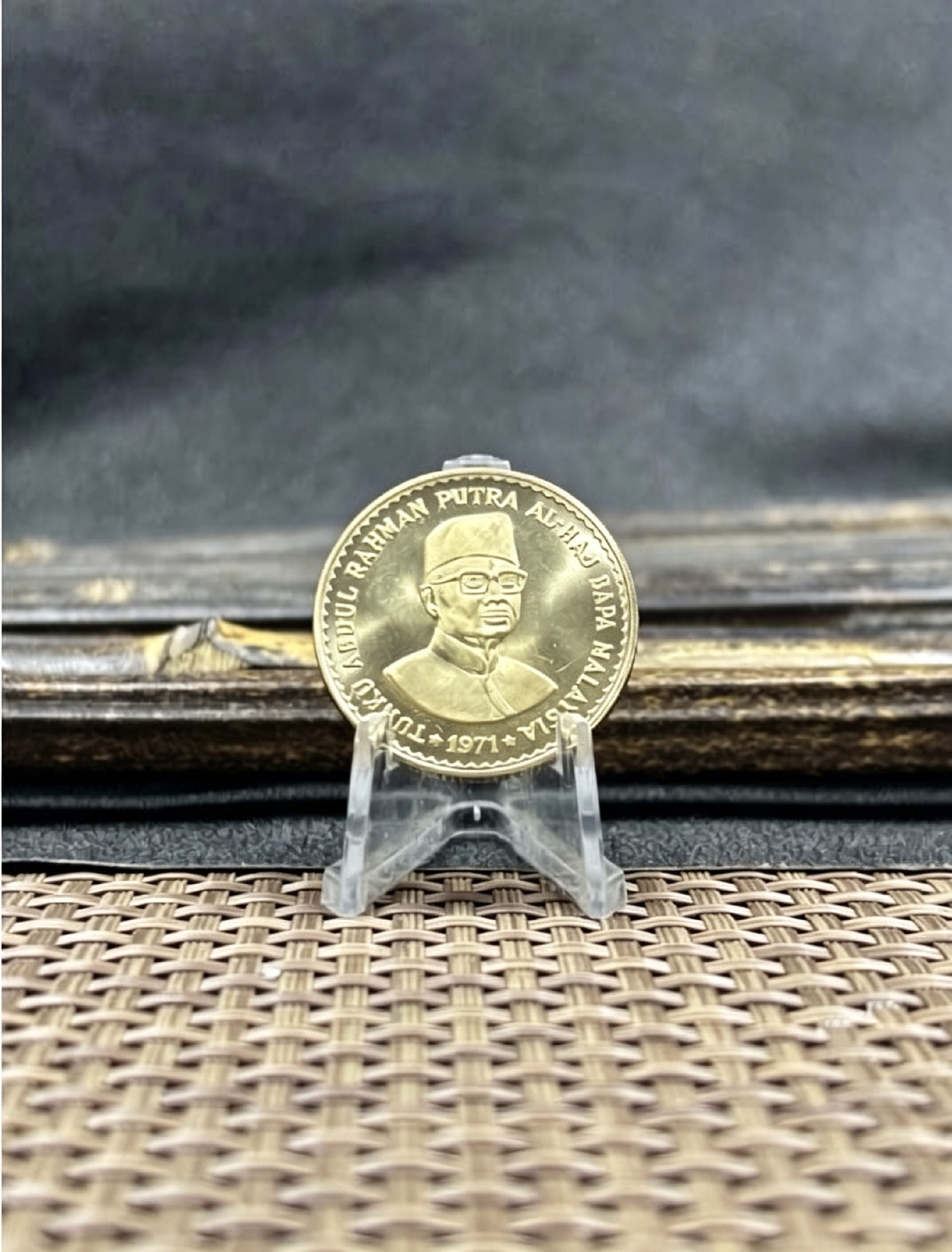 Malaysia 1971 Tunku 100 Ringgit Rahman Abdul Putra Gold Plated Brass Metal Replica Commemorative Coin Collection Coins Commemorative Medal,Historical Collectible Art Craft For Enthusiasts
