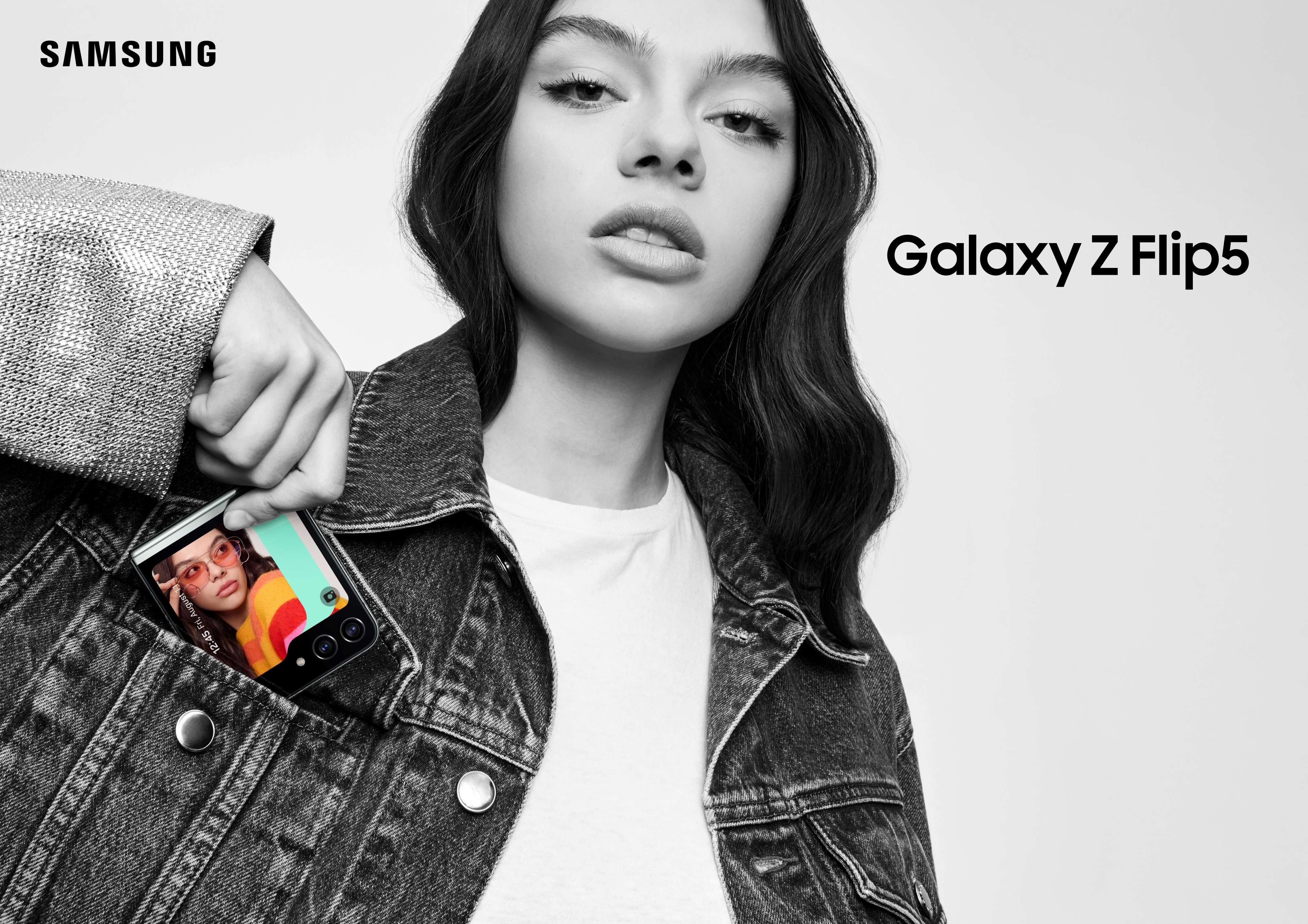 SAMSUNG Galaxy Z Flip 5 Cell Phone, Factory Unlocked Android Smartphone, 256GB, Compact, Foldable Design, One-Hand Control, Best Selfies