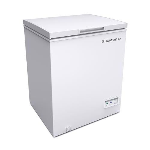 West Bend WB0700CFMW Chest Freezer with Adjustable Temperature Control, Free-Standing with Single Flip-Up Lid