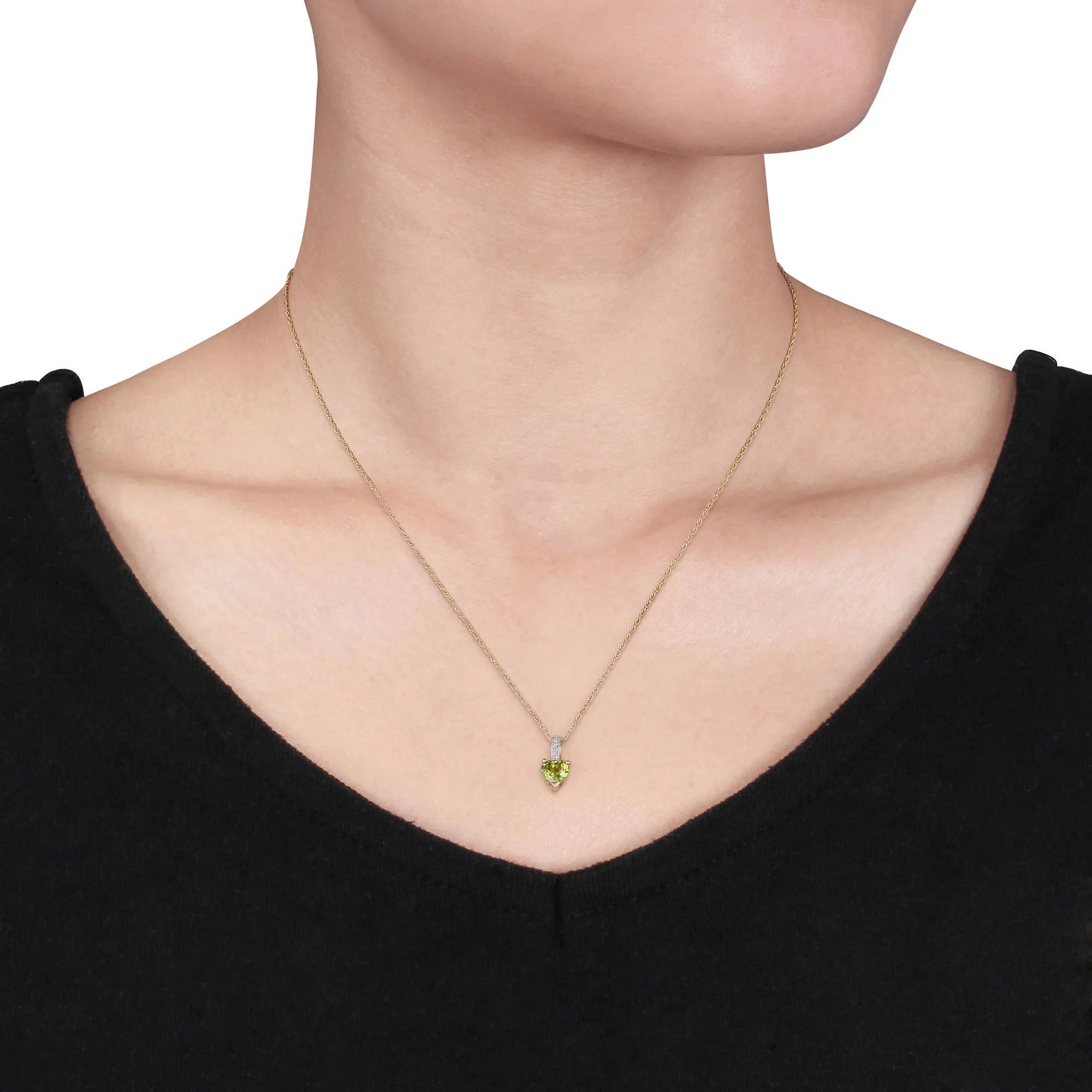 Miabella Women's 4/5 Carat T.G.W. Heart-Shape Peridot and Round-Cut Diamond Accent 10kt Yellow Gold Heart Drop Pendant with Chain