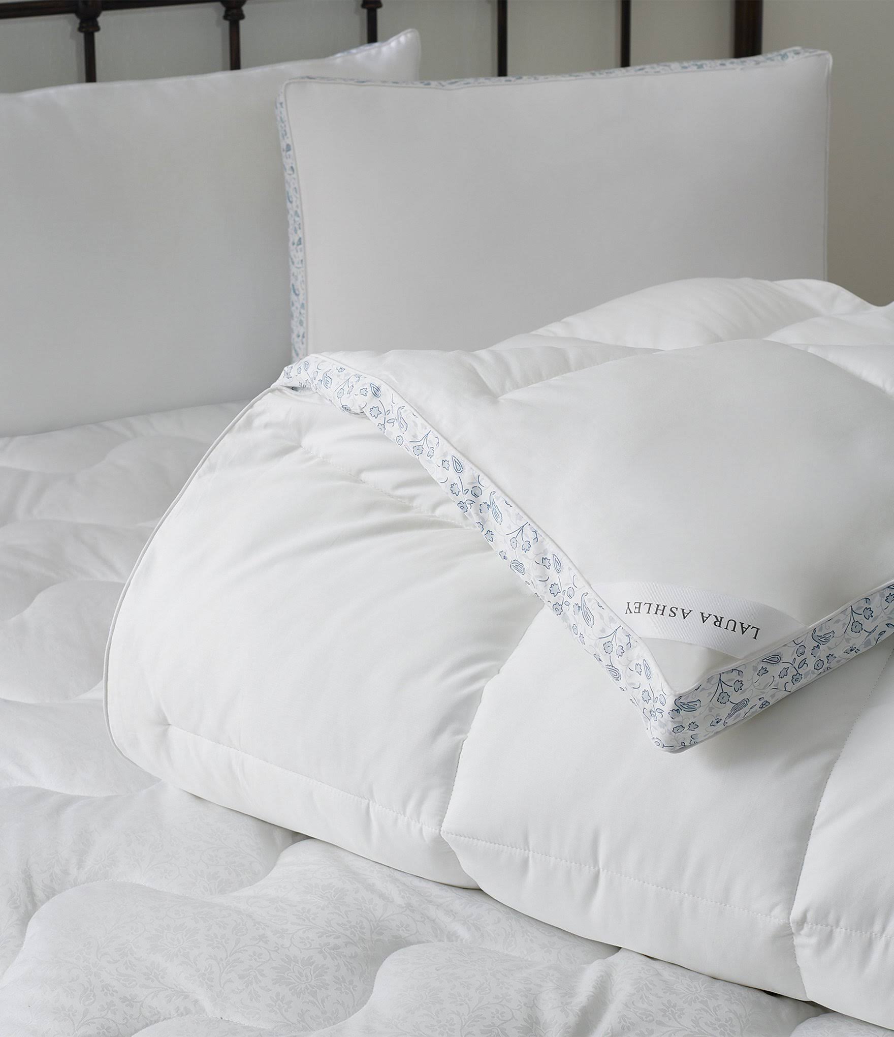 Laura Ashley 300T Cotton Sateen Comforter with Floral Gusset - Twin