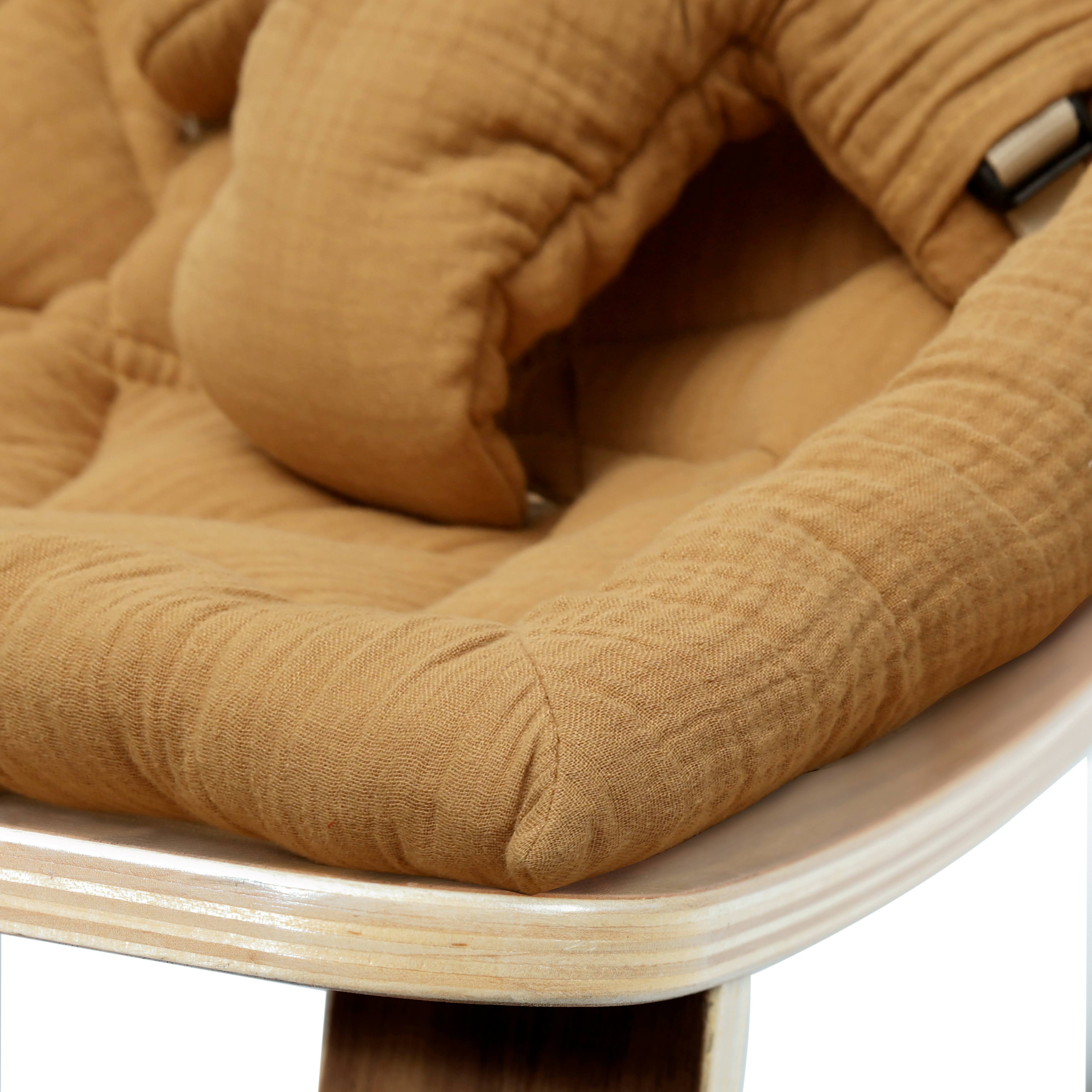 Charlie Crane Levo Baby Rocker in Walnut, Lucas DU Tertre Hibiscus