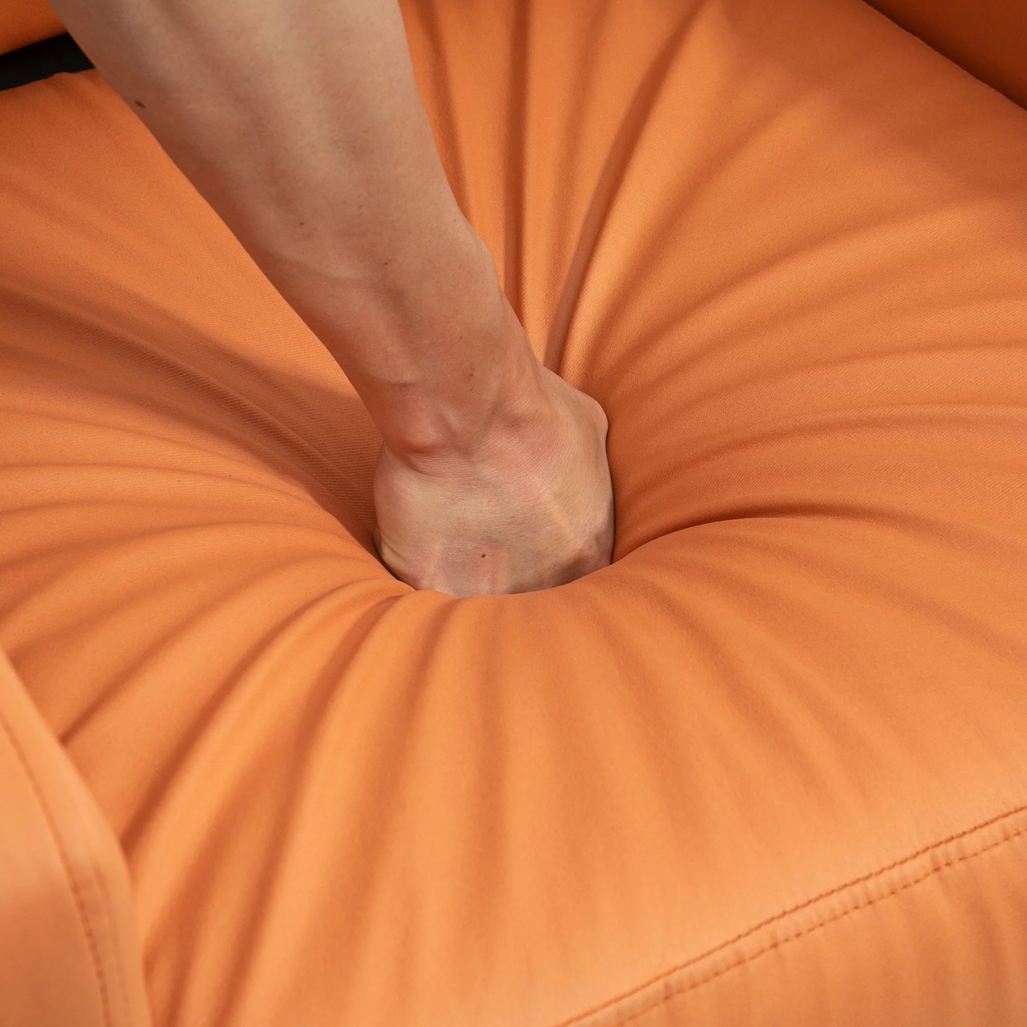 HOMCOM Manual Recliner Chair for Living Room Bedroom, Reclining Sofa Armchair with Footrest, Orange
