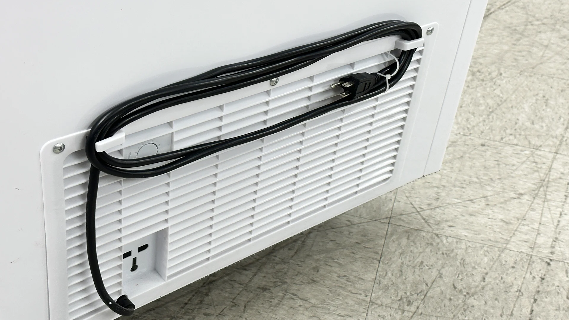 72 in. Commercial Chest Freezer 18 Cu.ft. Deep Freezer with Top Open Door, White 71.5*29.5*36.5