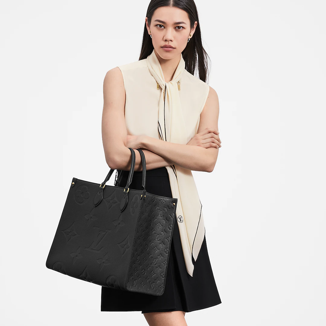 Louis Vuitton M44925 ONTHEGO GM Poche felli - SAKE OFF 5TH