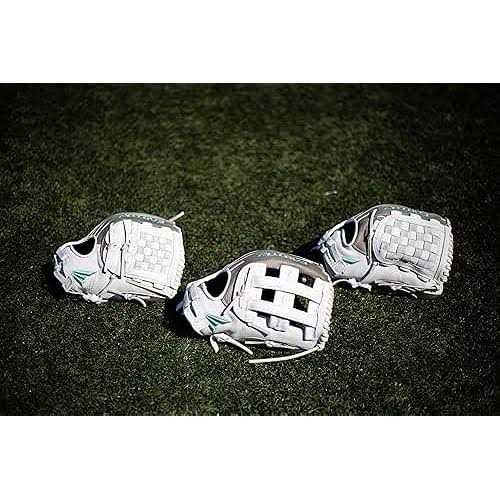 Easton 33 Fundamental Fastpitch Catchers Mitt - Sports Supplies Online Store