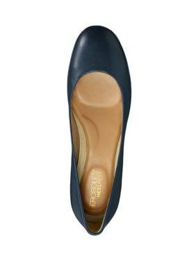 Aerosoles Navy Leather Eye Candy Pumps