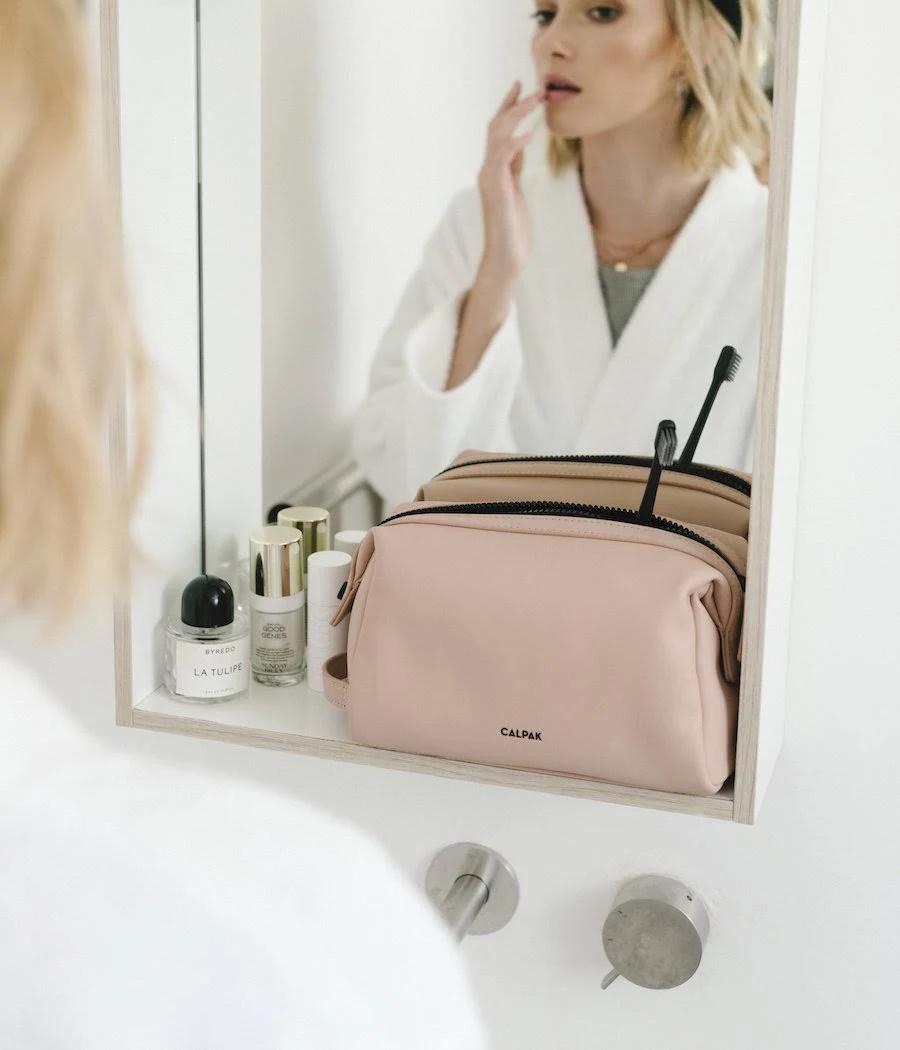 Hue Toiletry Bag | CALPAK Black