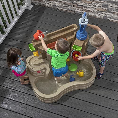 Step 2 Pump & Splash Discovery Pond Water Table, Kids Water Sensory Activity Pool, Summer Outdoor Toys, 10 Piece Toy Accessories