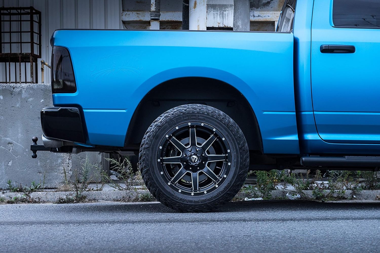 Fuel Offroad D538 MAVERICK BLACK Wheel with Matte Milled Accents and tpms (20 x 10. inches /6 x 135 mm, -24 mm Offset)