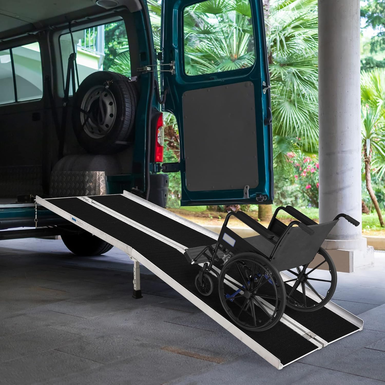 HOMCOM Aluminum Portable Skidproof PVC Carpeted Folding Wheelchair Ramp, 4'
