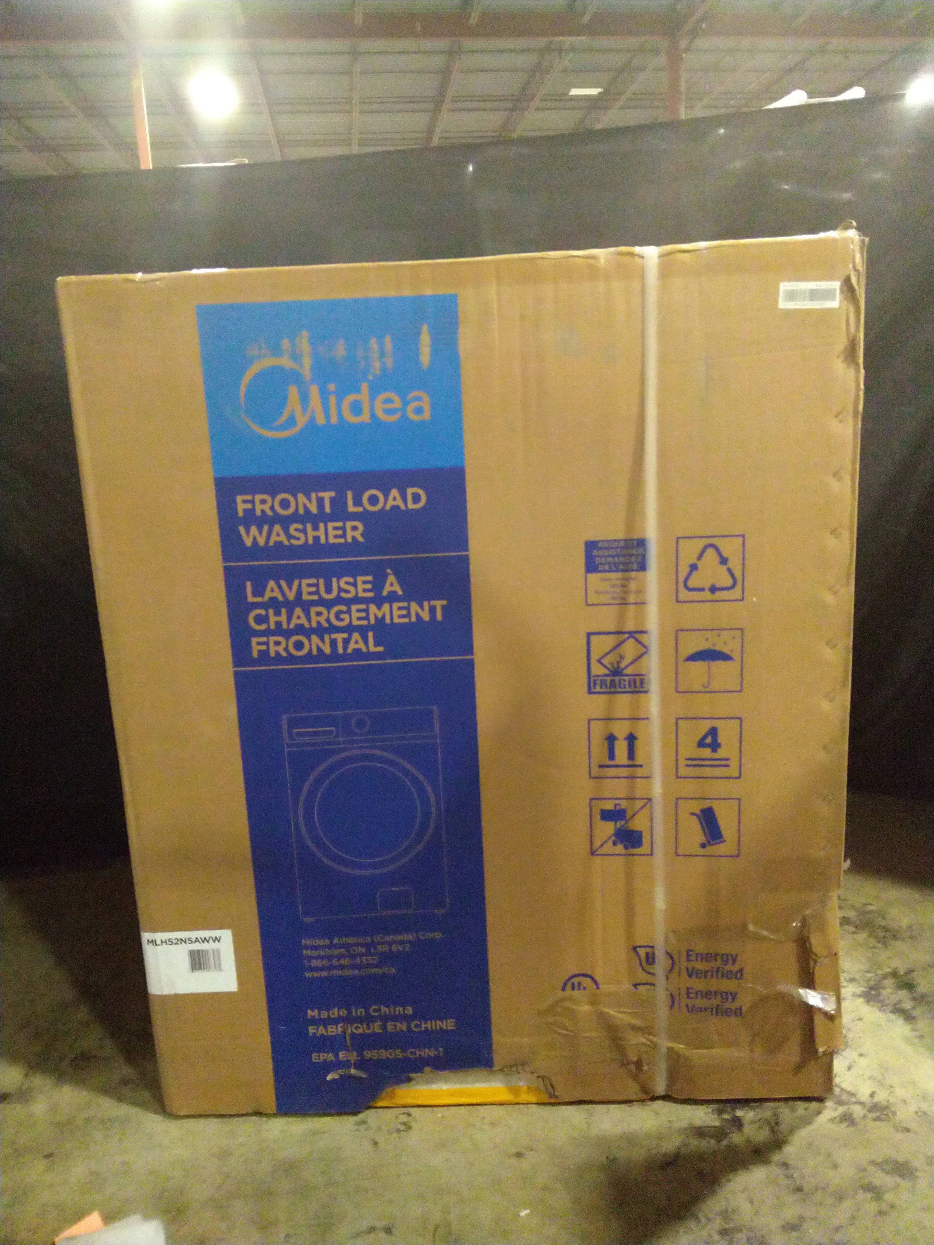 MIDEA LAUNDRY SUITE 5.2 cu ft. Front Washer and 8.0 cu.ft Electric Dryer
