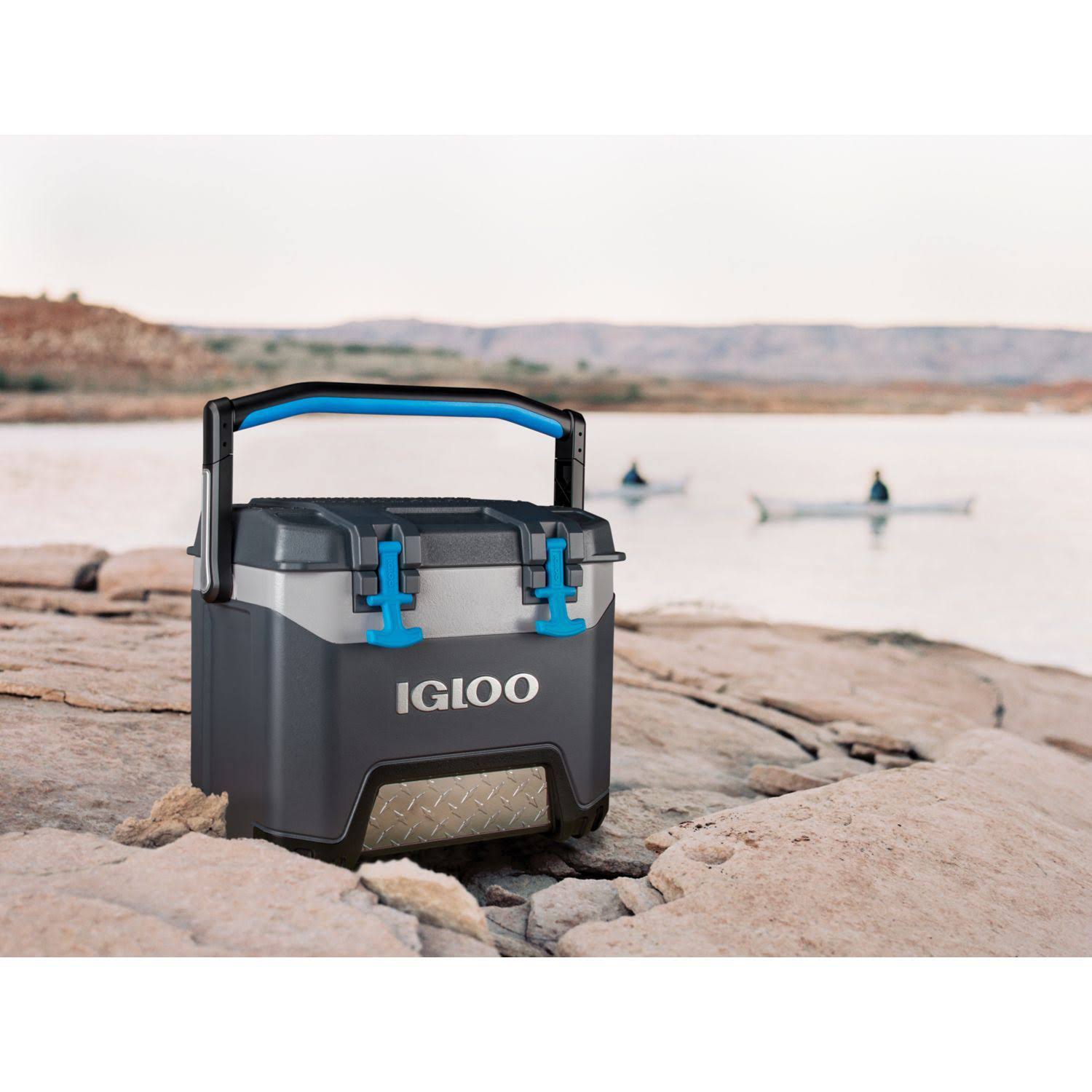 Igloo BMX 25 quart Cooler - Carbonite Gray/Carbonite Blue