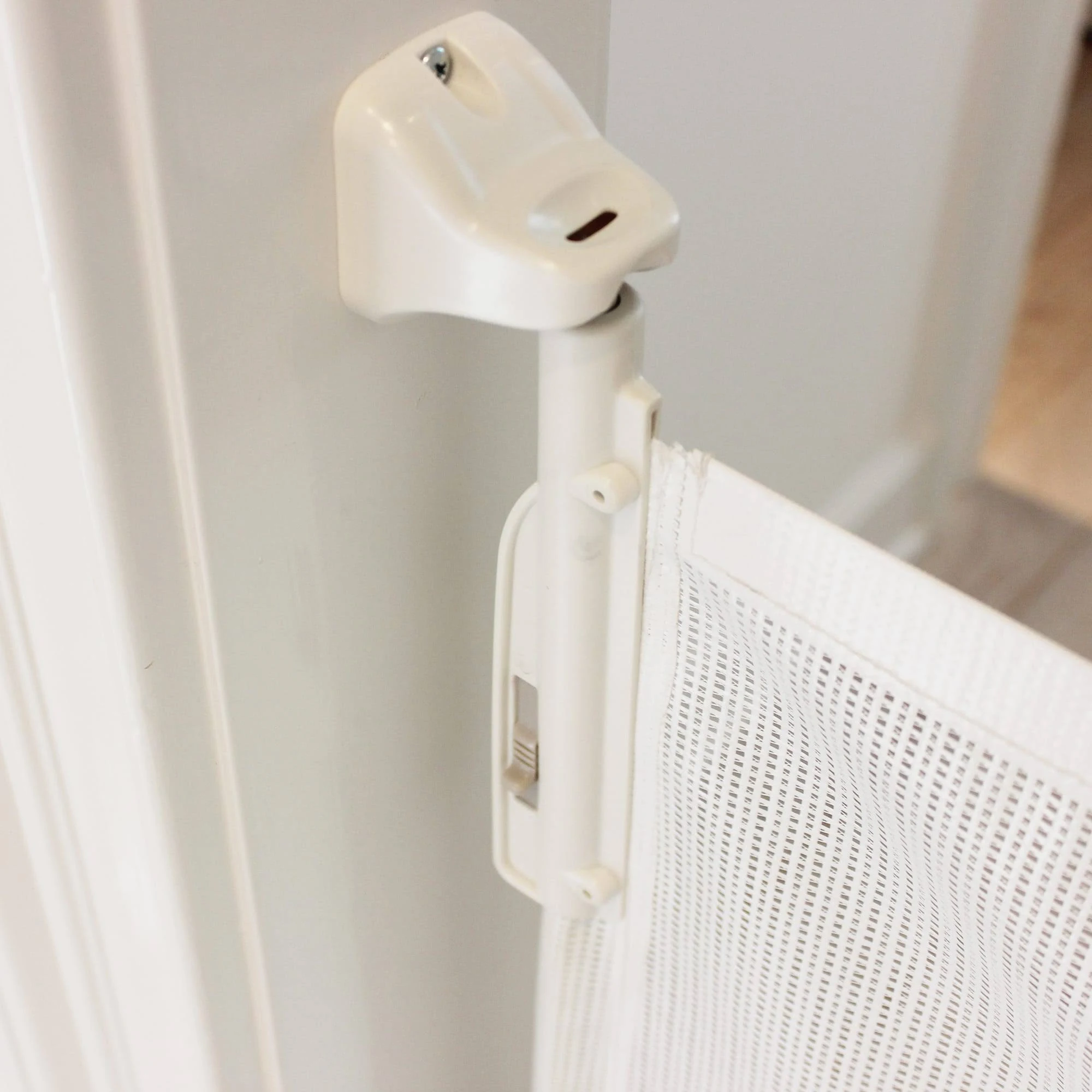 Cardinal Gates Retractable Safety Gate, White, 26.5 inch-55 inch