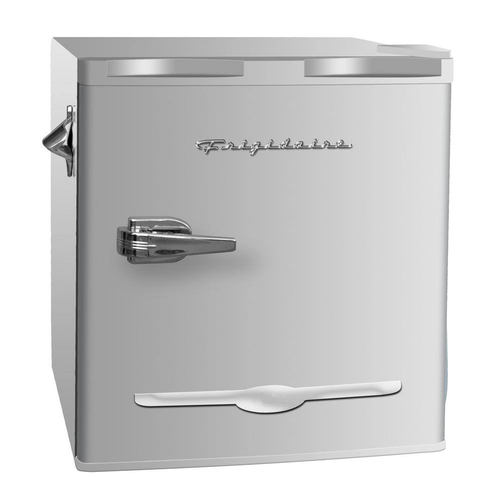 Frigidaire 1.6 Cu. ft. Retro Mini Refrigerator in Silver Moonbeam